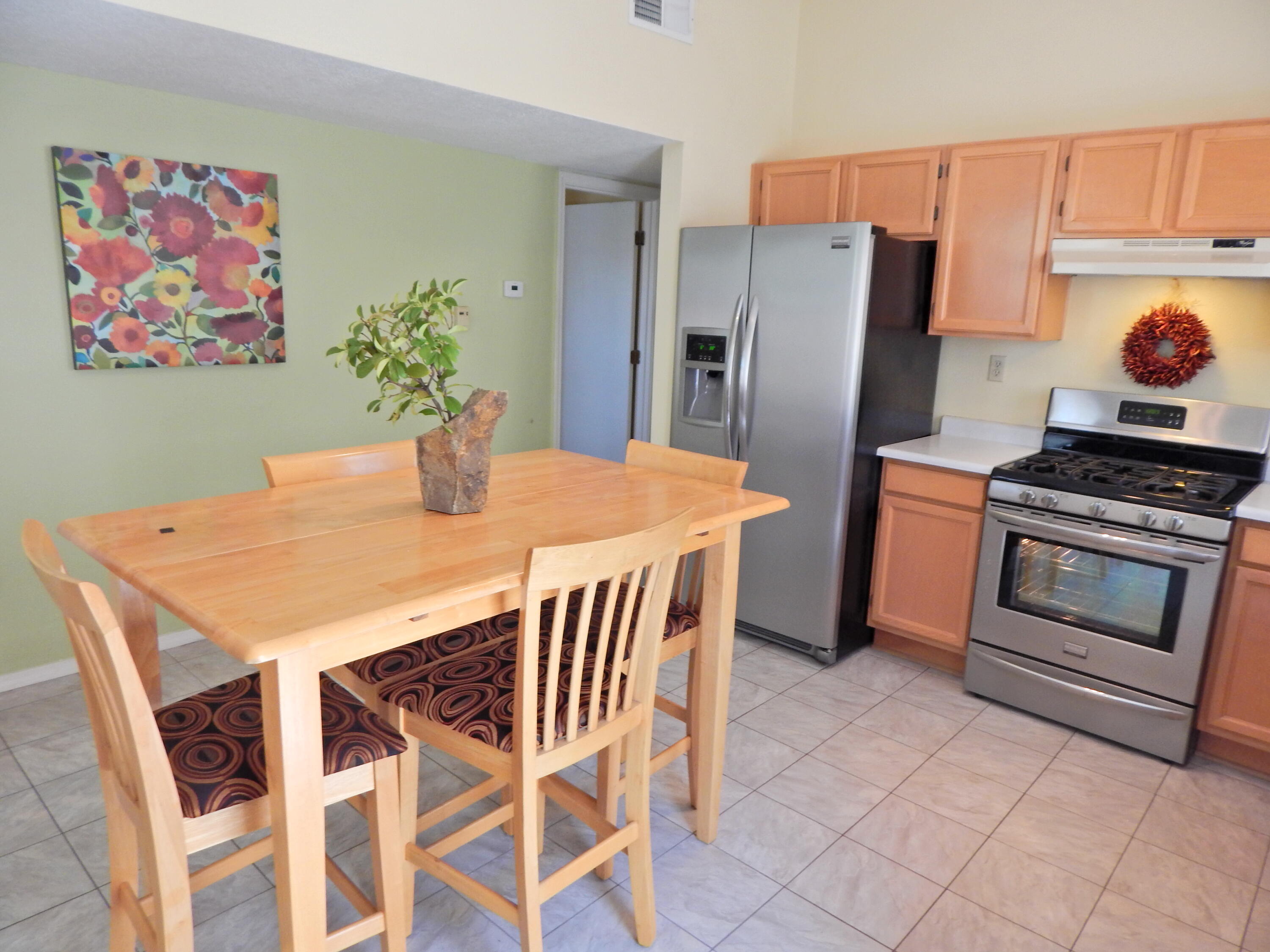 7309 Prenda De Plata NW