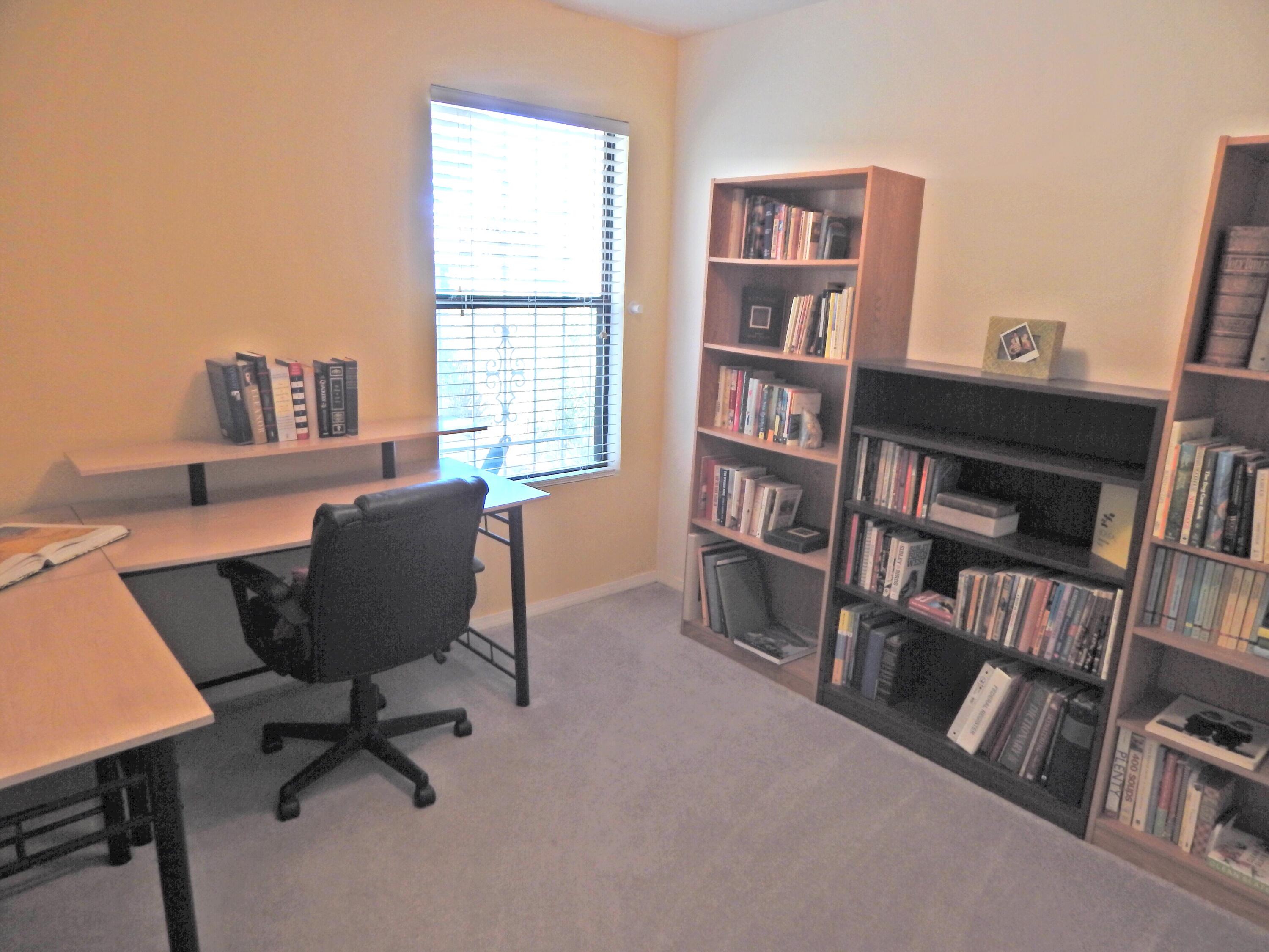 7309 Prenda De Plata NW