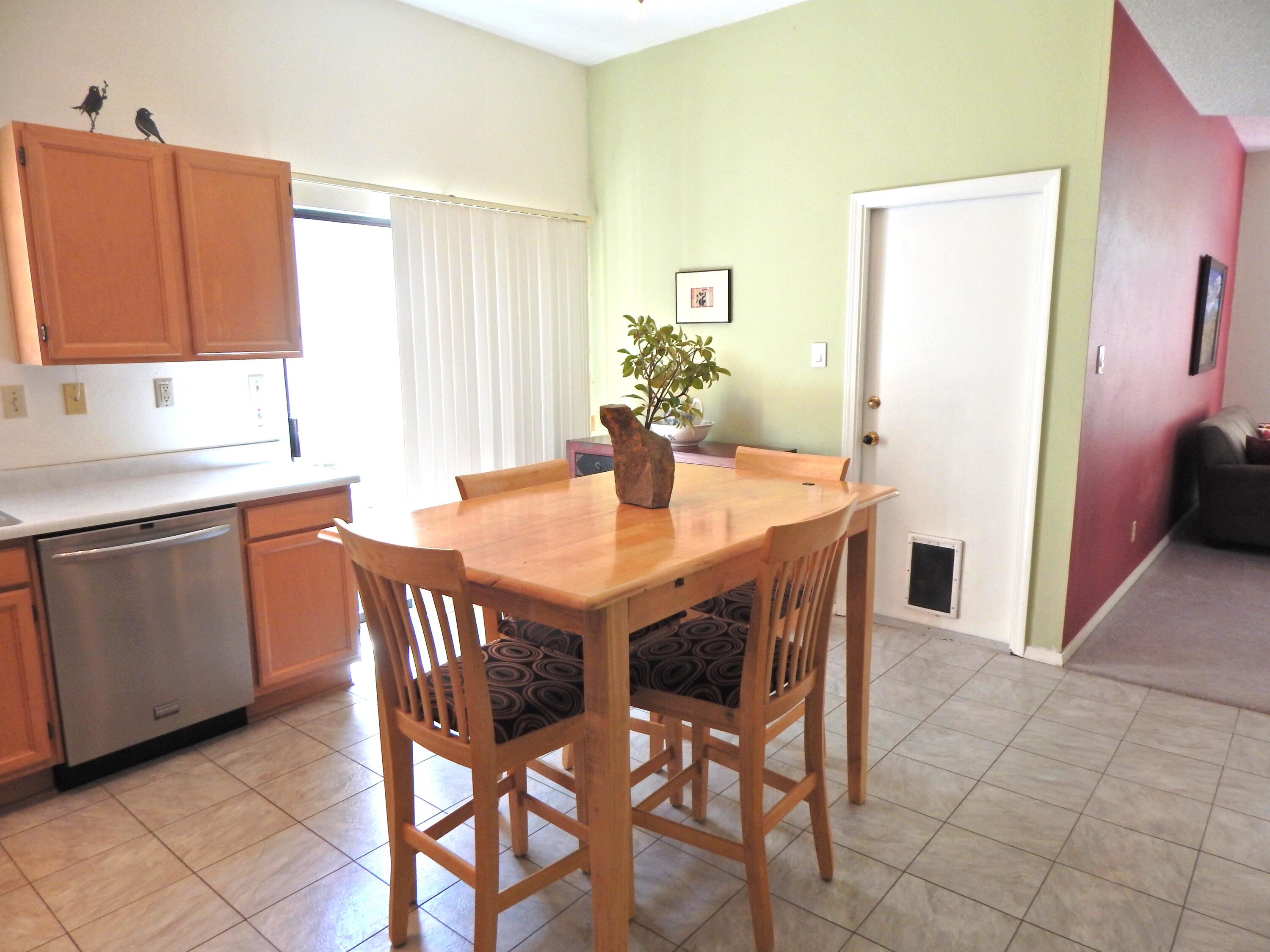 7309 Prenda De Plata NW