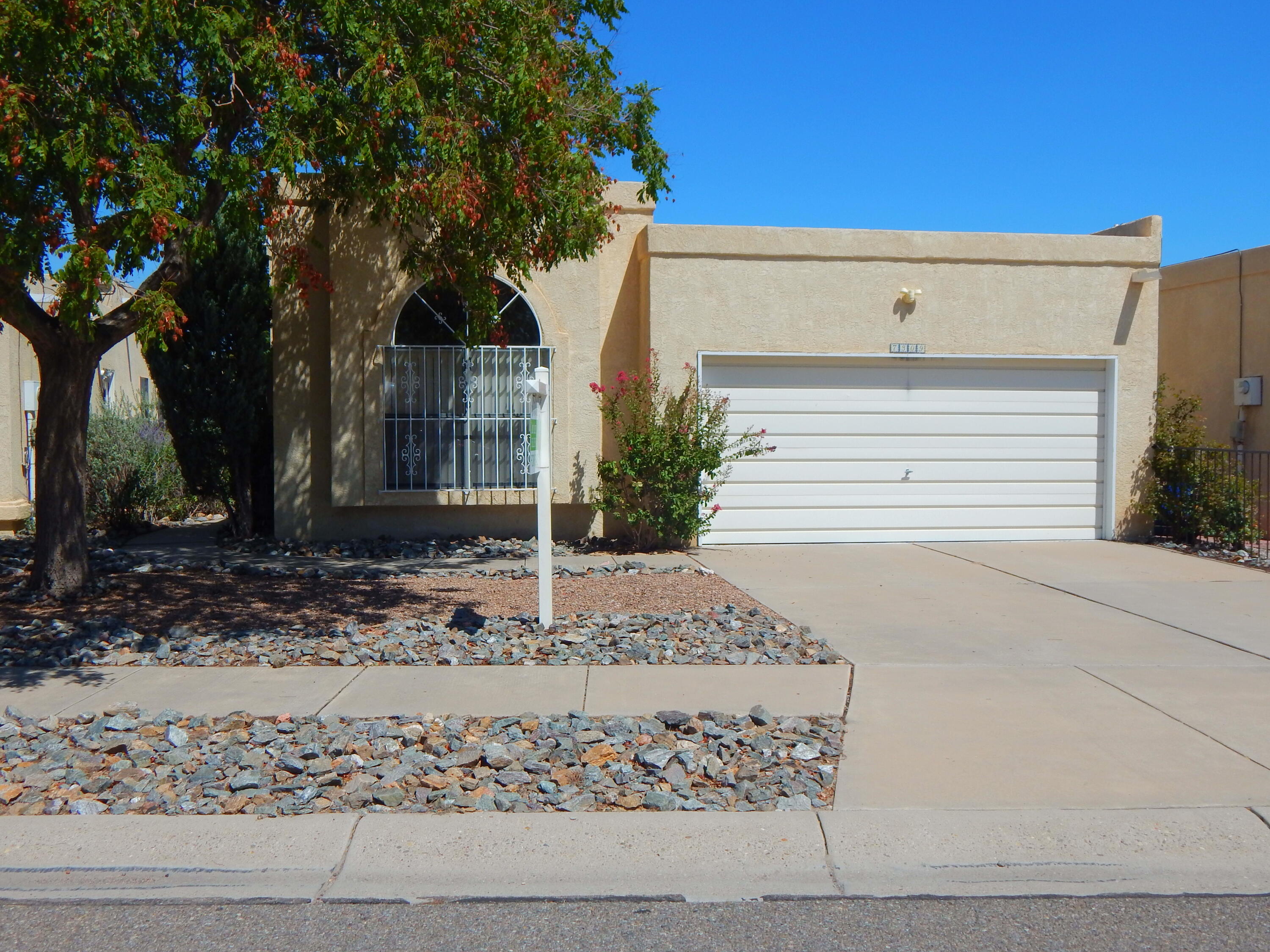 7309 Prenda De Plata NW