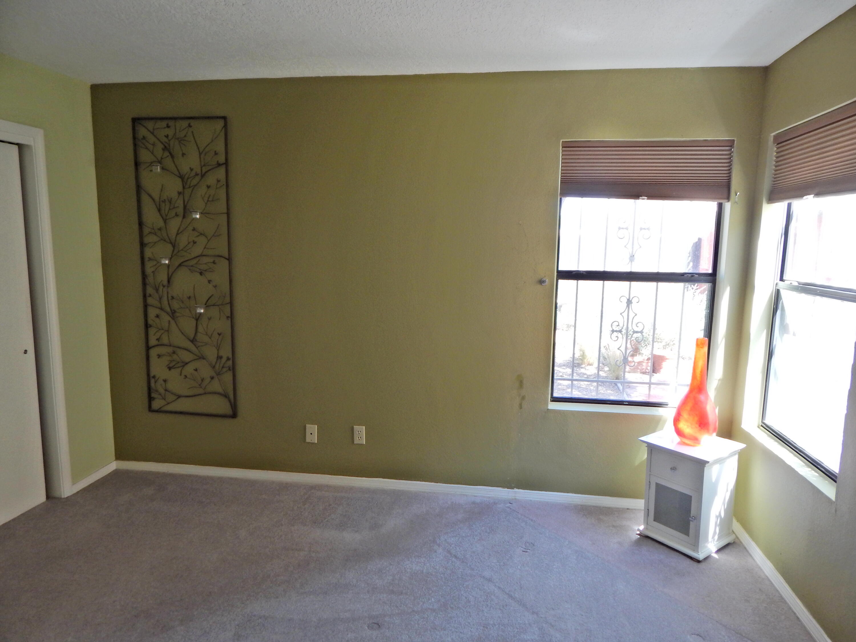 7309 Prenda De Plata NW