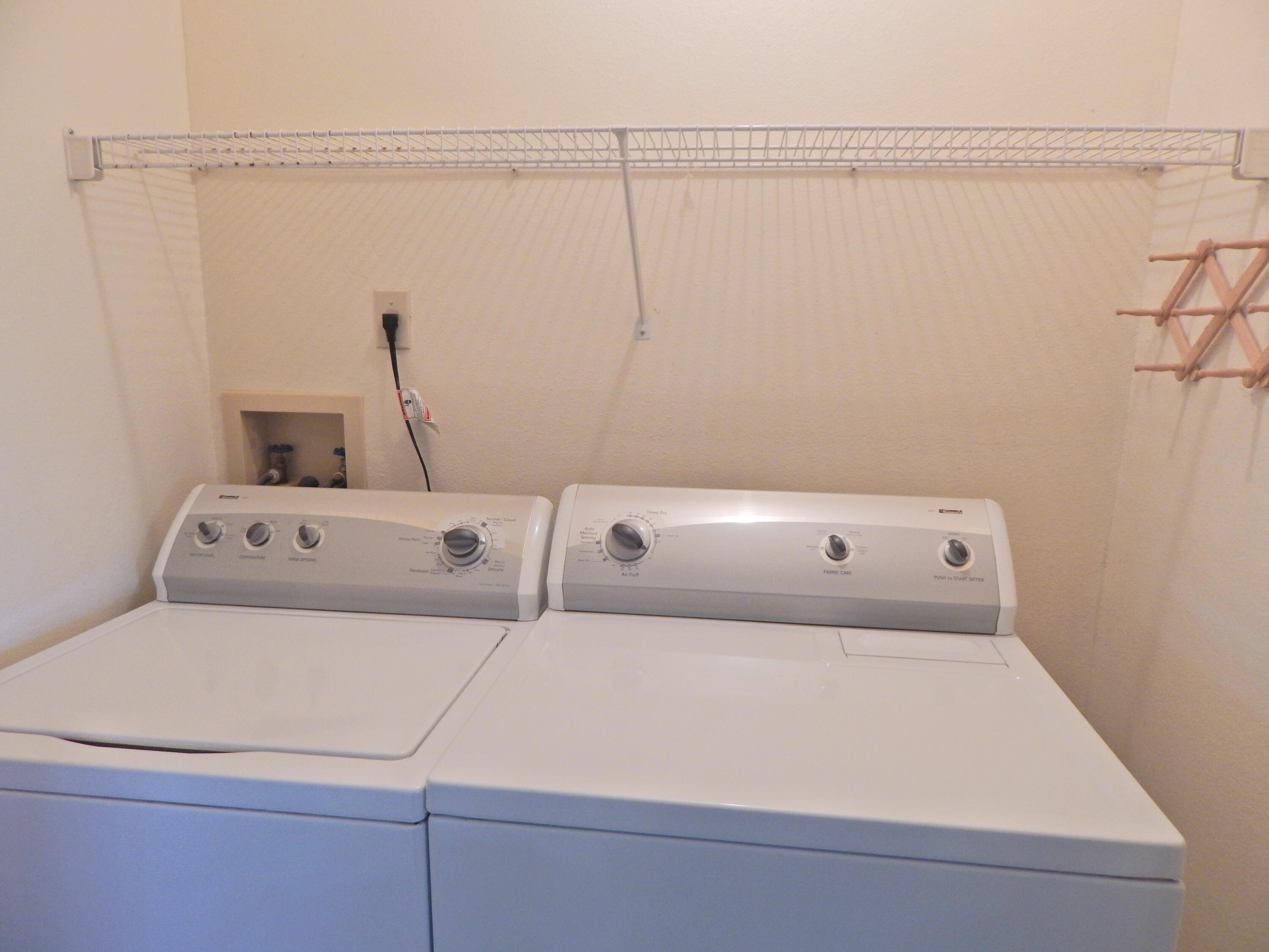 7309 Prenda De Plata NW