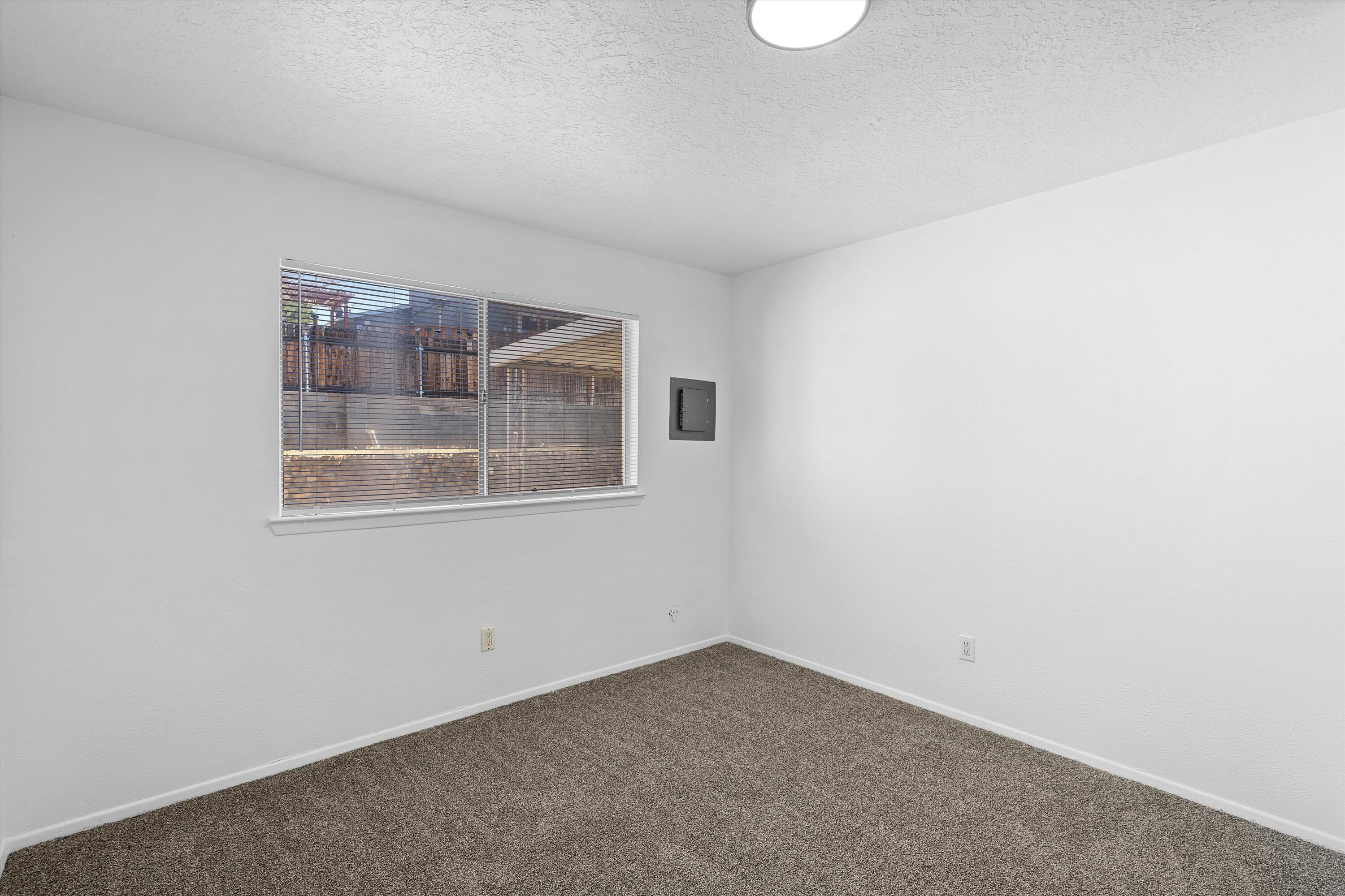 12672 Indian Place NE