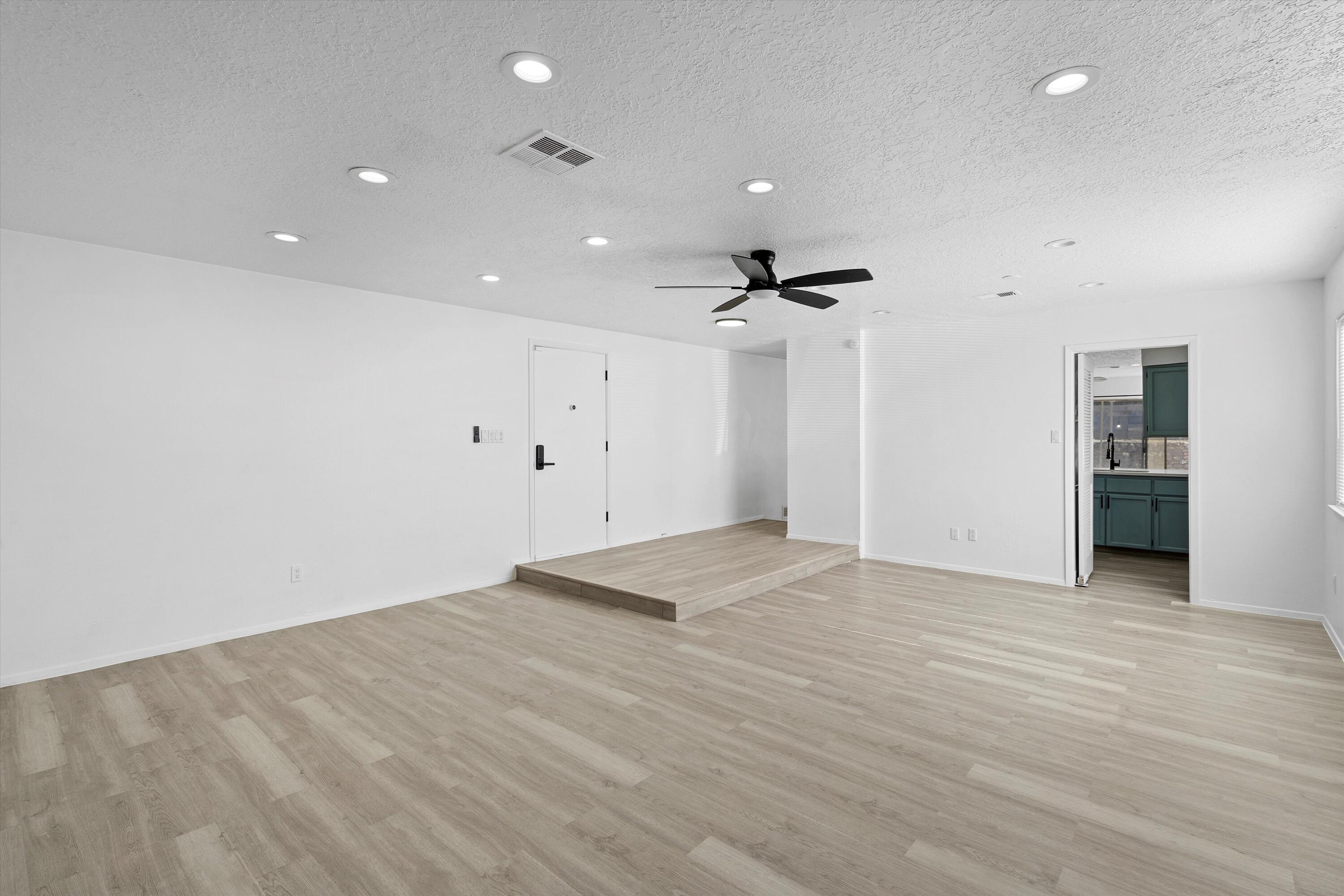 12672 Indian Place NE