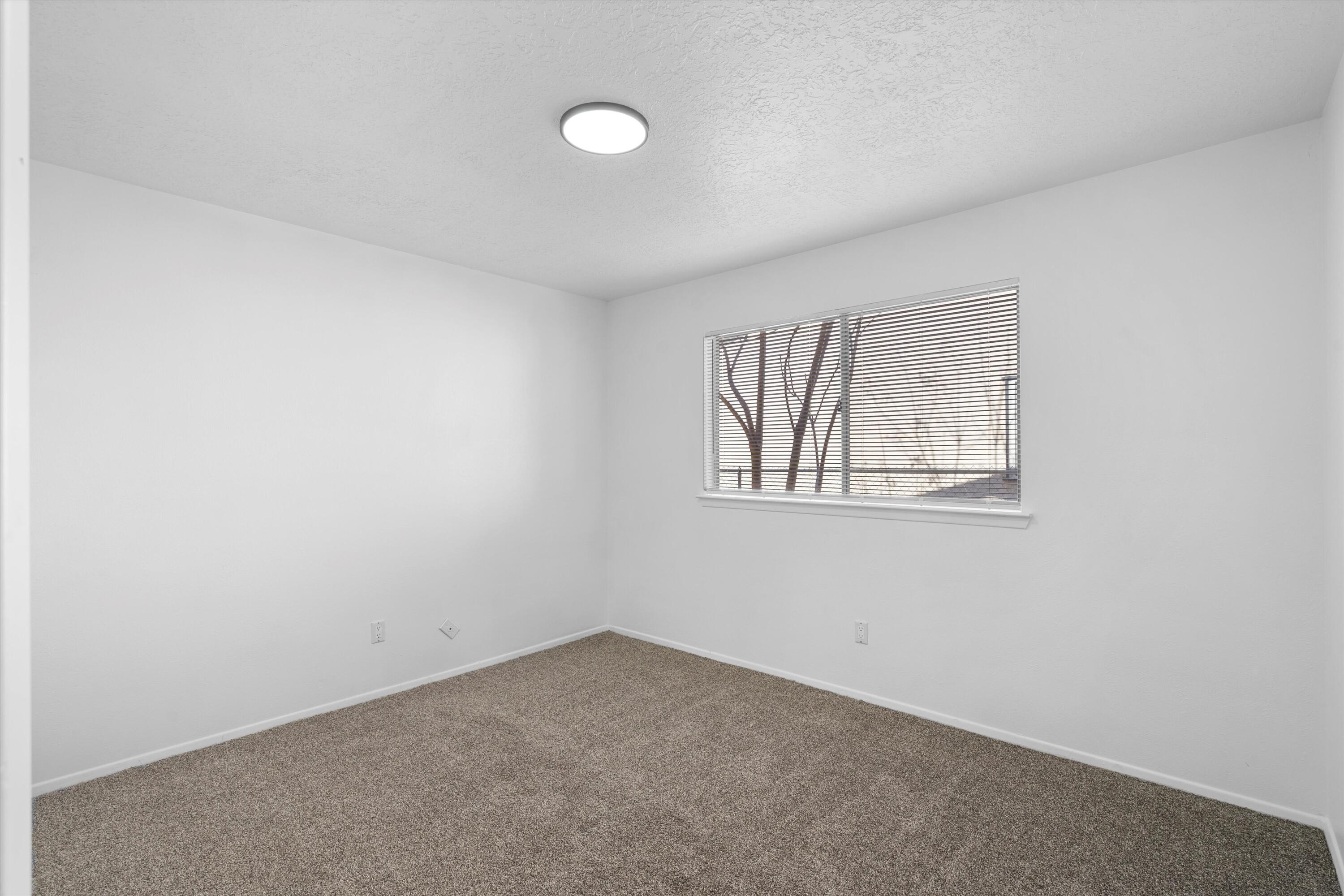 12672 Indian Place NE