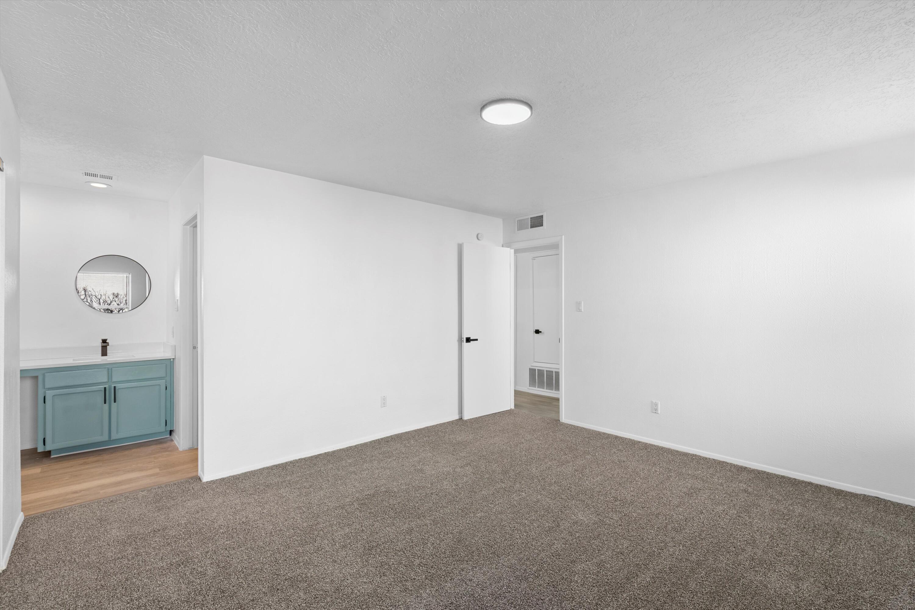 12672 Indian Place NE