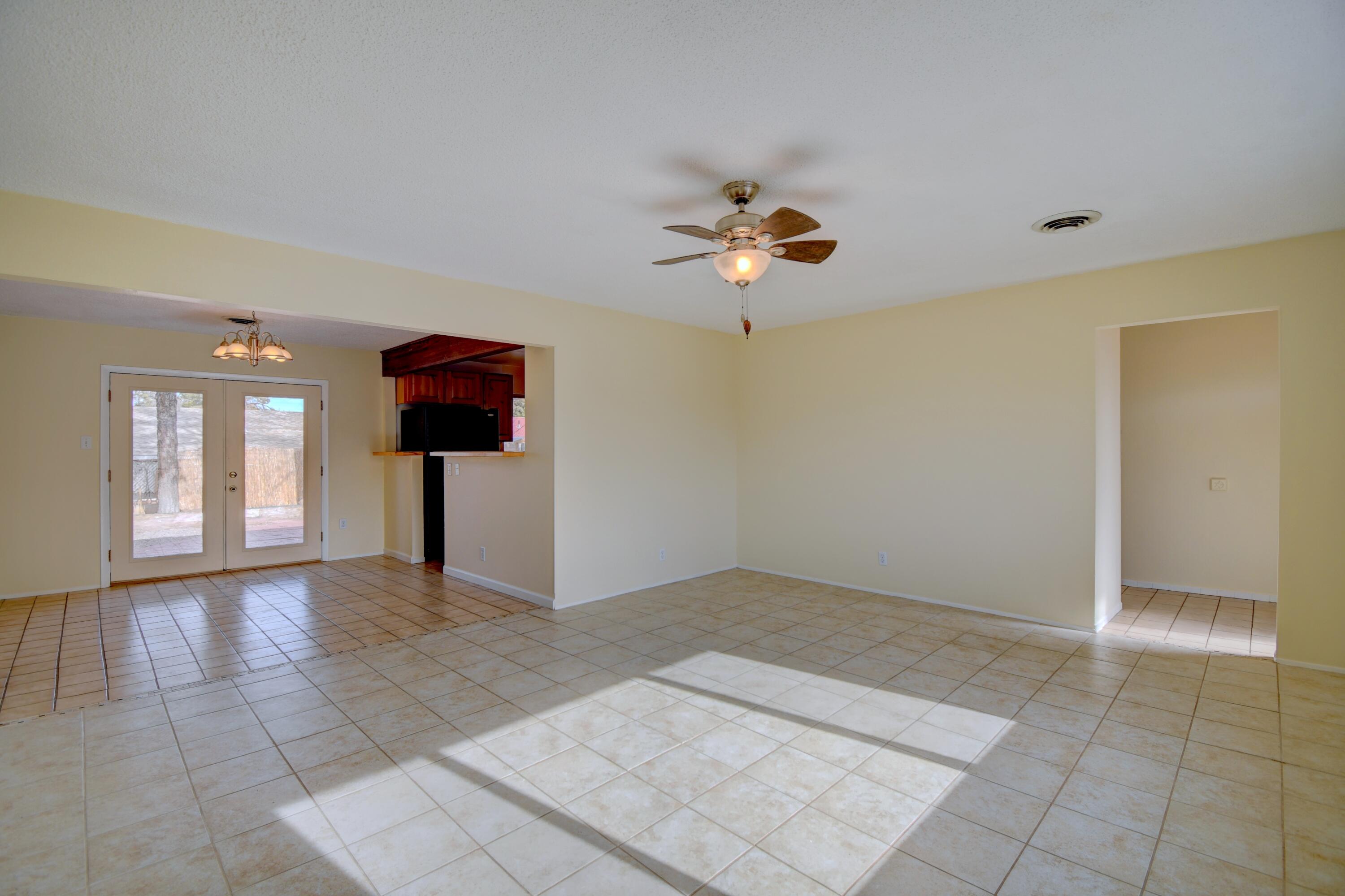 9301 LAS CALABAZILLAS Road NE