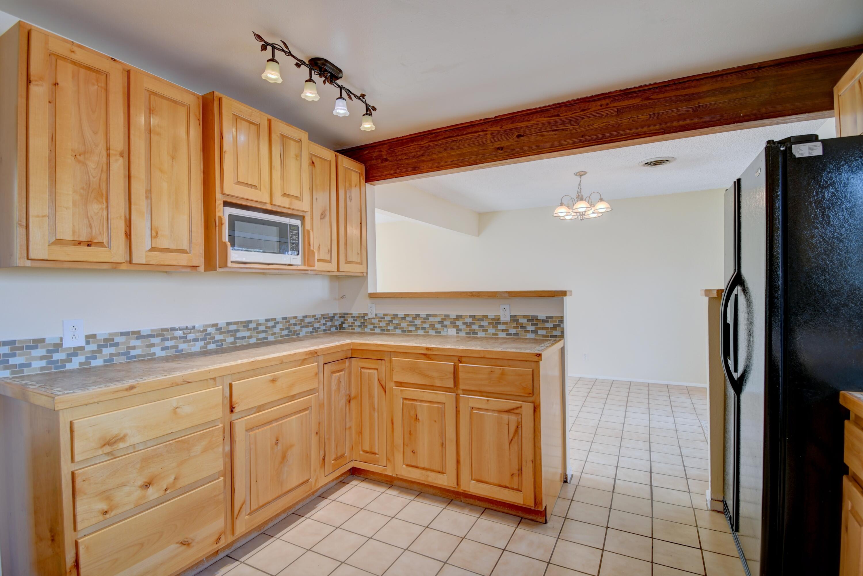 9301 LAS CALABAZILLAS Road NE