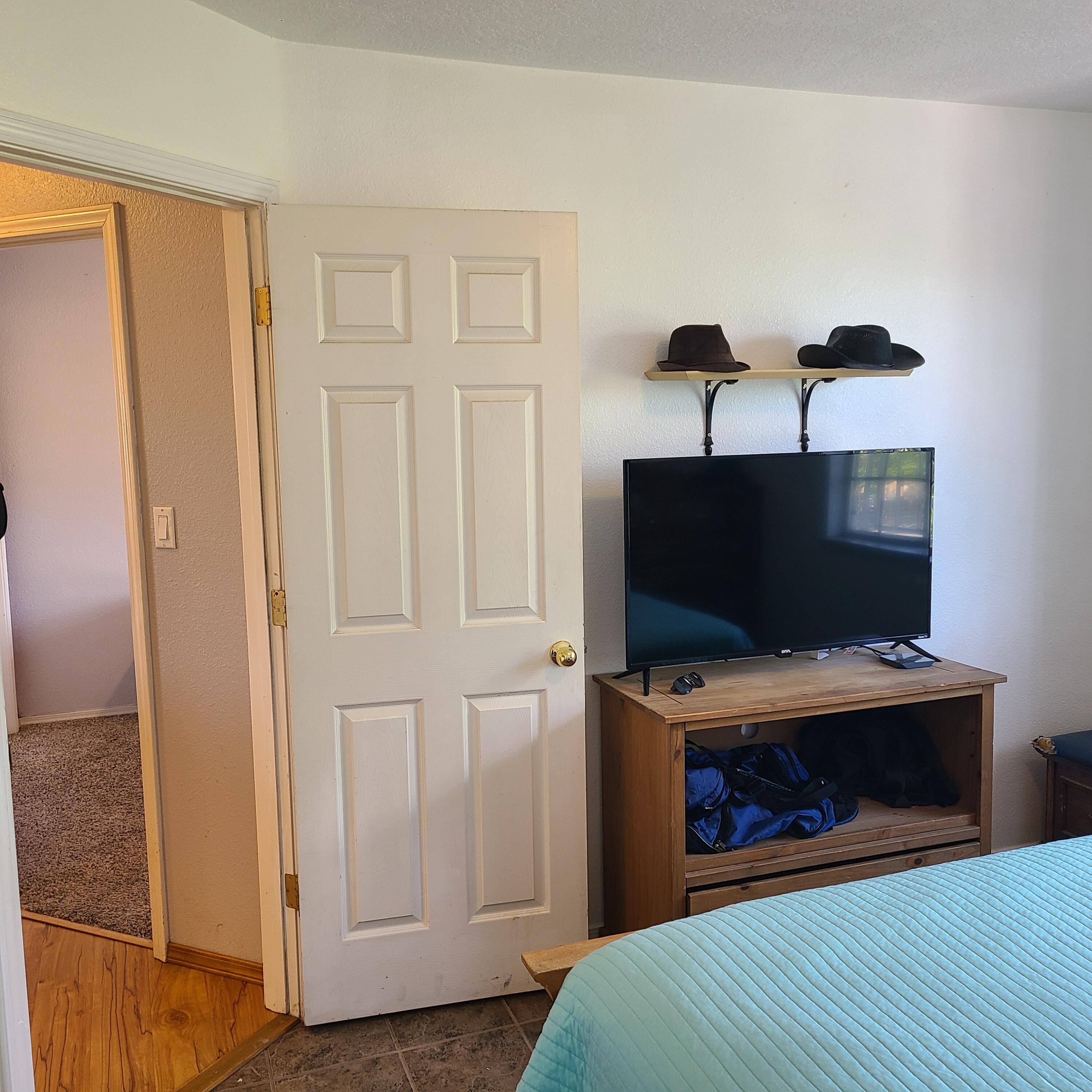 9028 EIFFEL Avenue SW