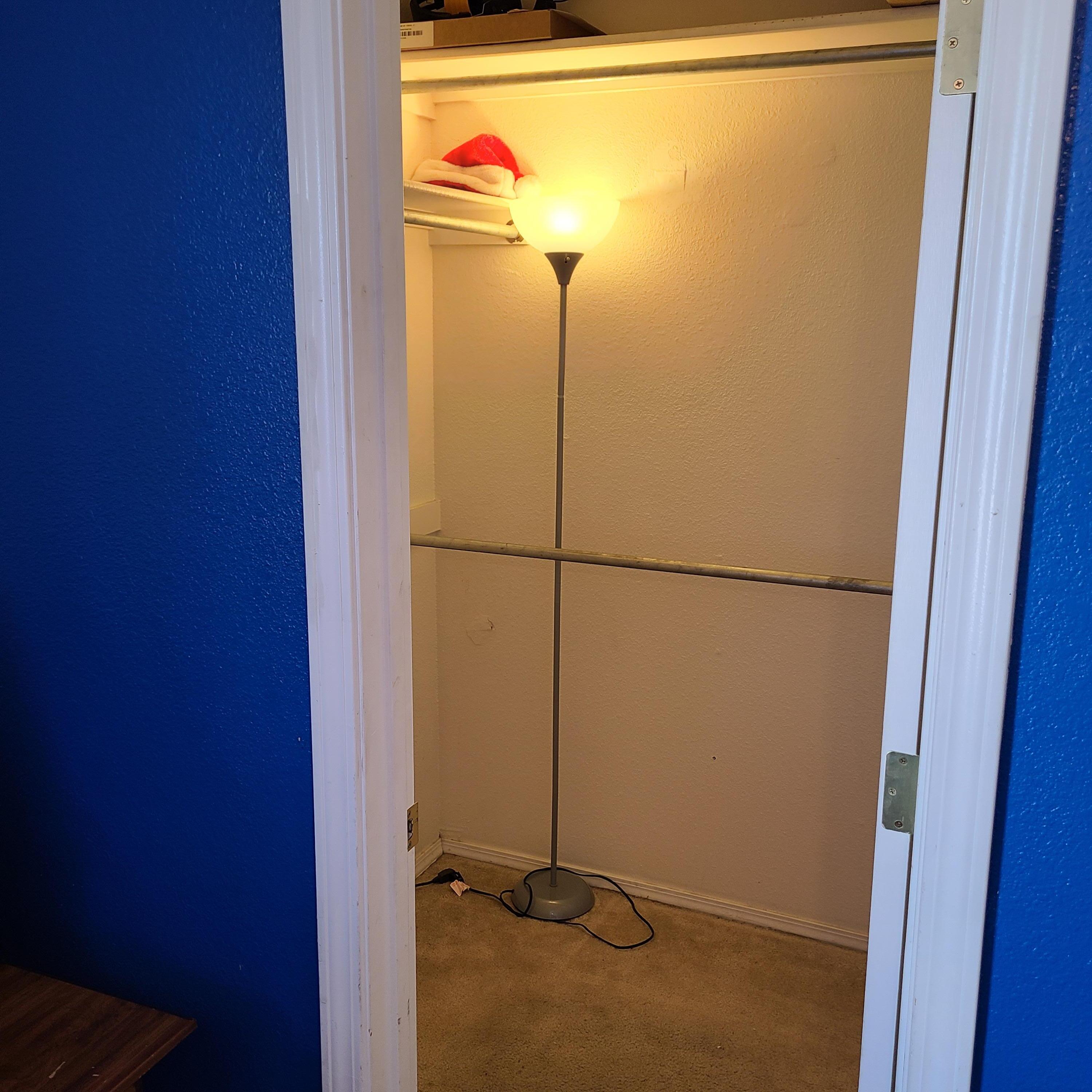 9028 EIFFEL Avenue SW