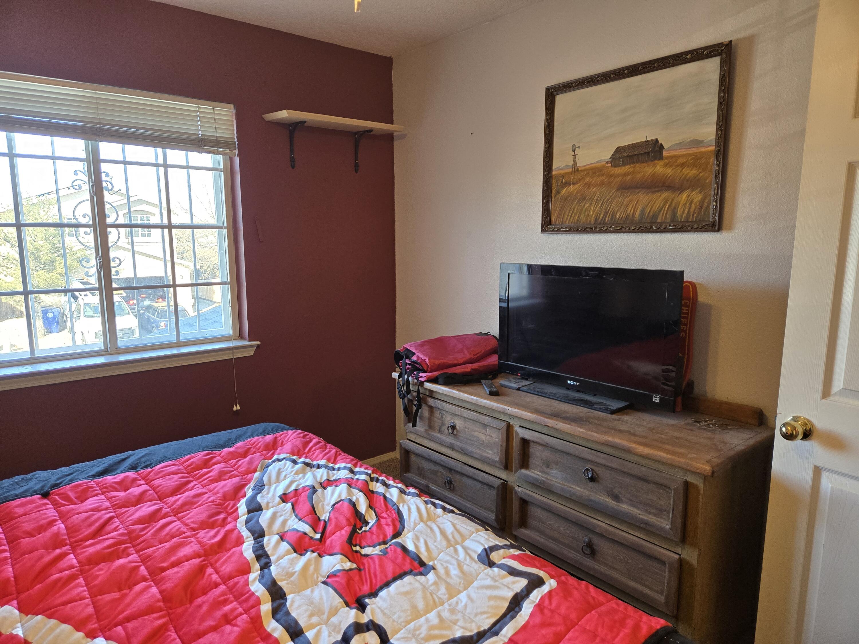 9028 EIFFEL Avenue SW