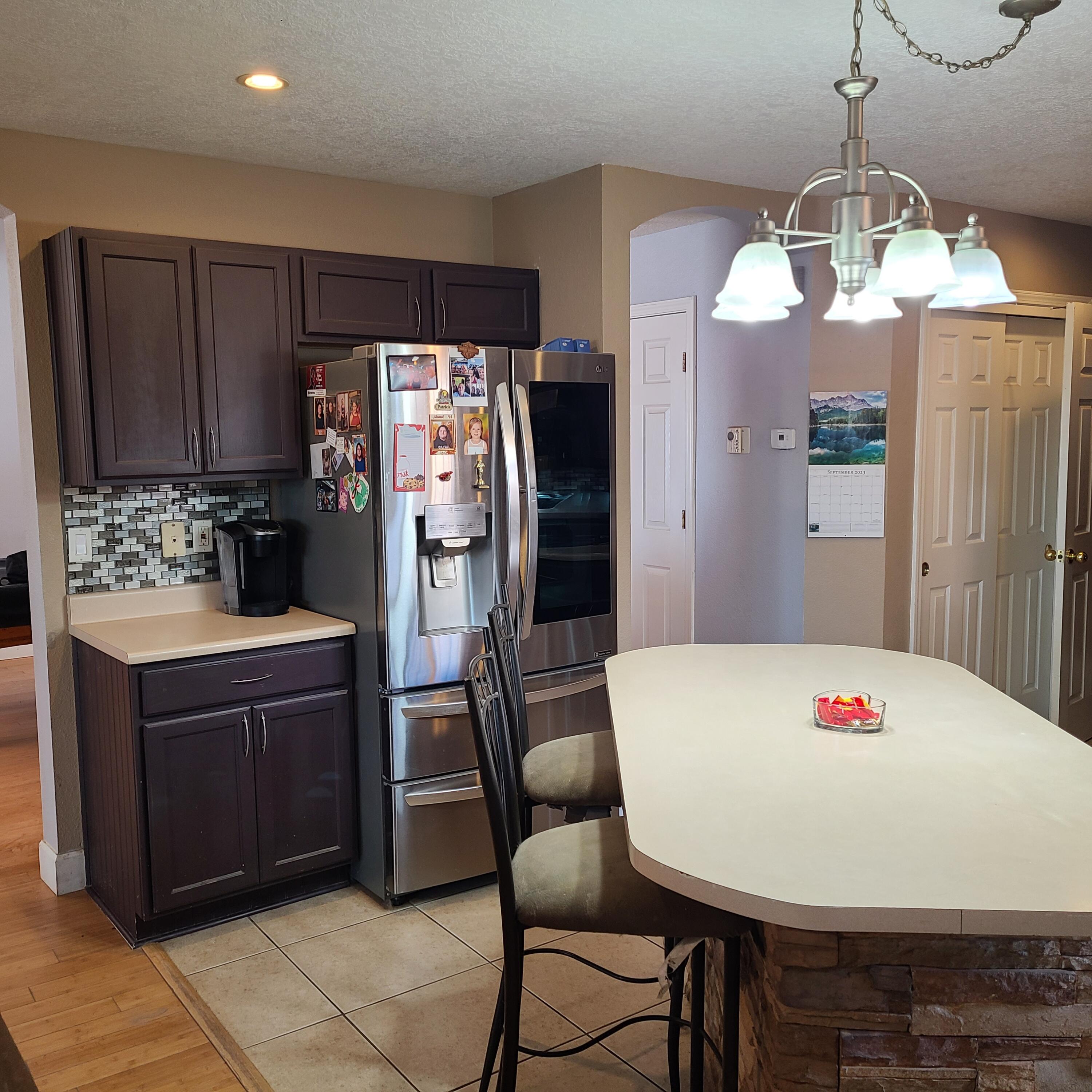 9028 EIFFEL Avenue SW