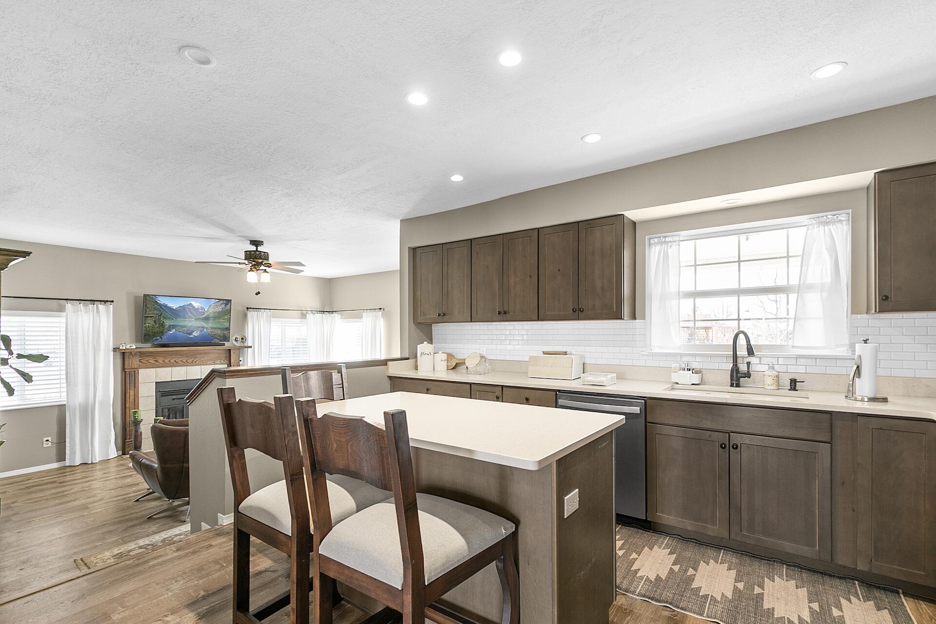 1439 VAN CLEAVE Road NW