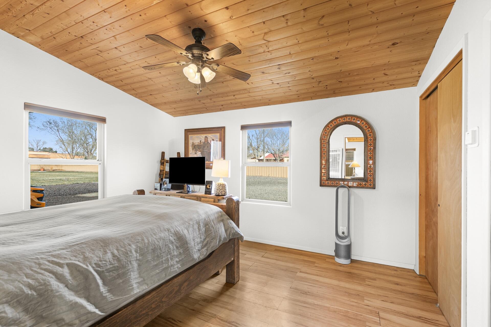 1439 VAN CLEAVE Road NW