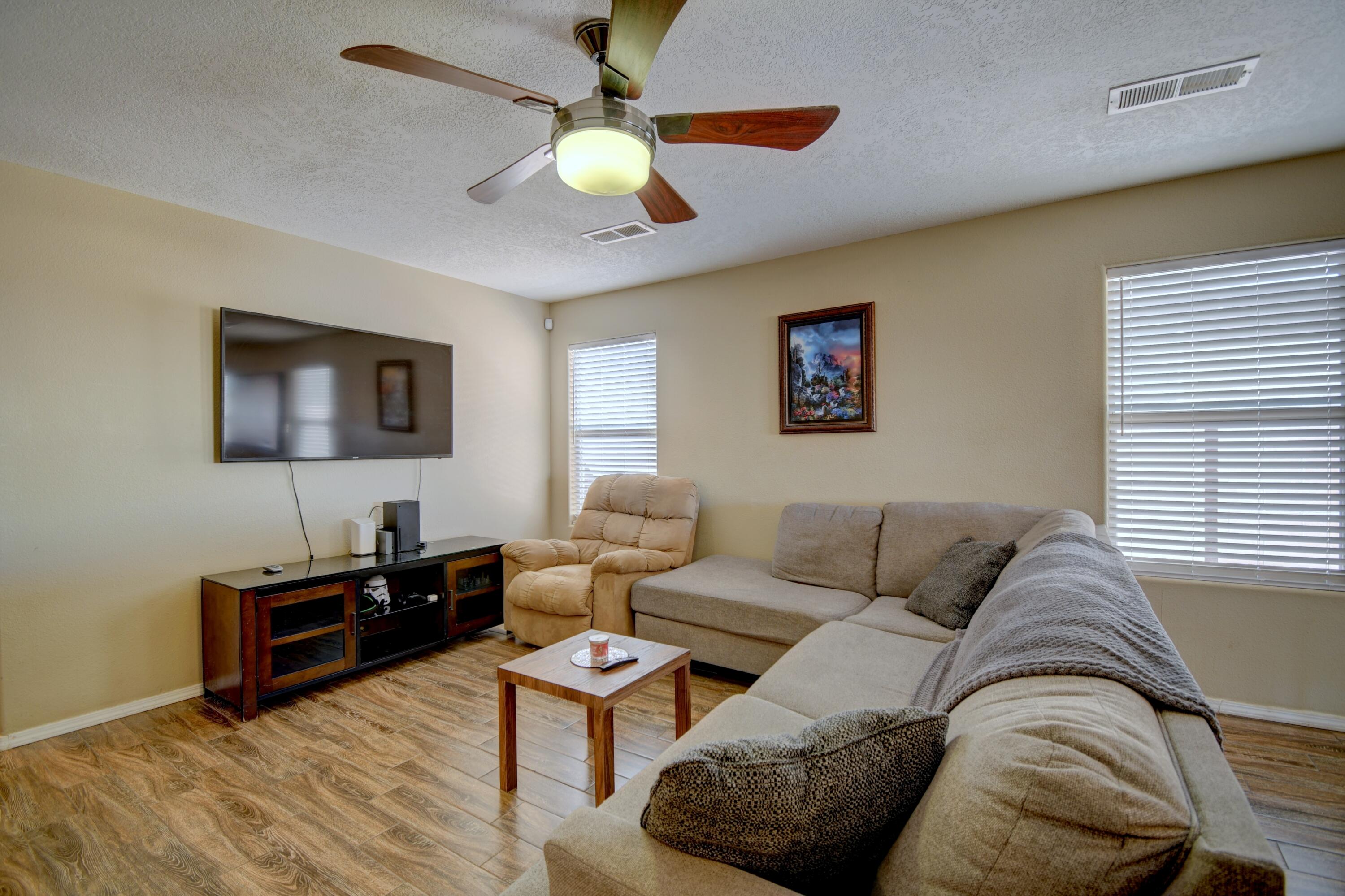 5819 NIGHT SHADOW Avenue NW