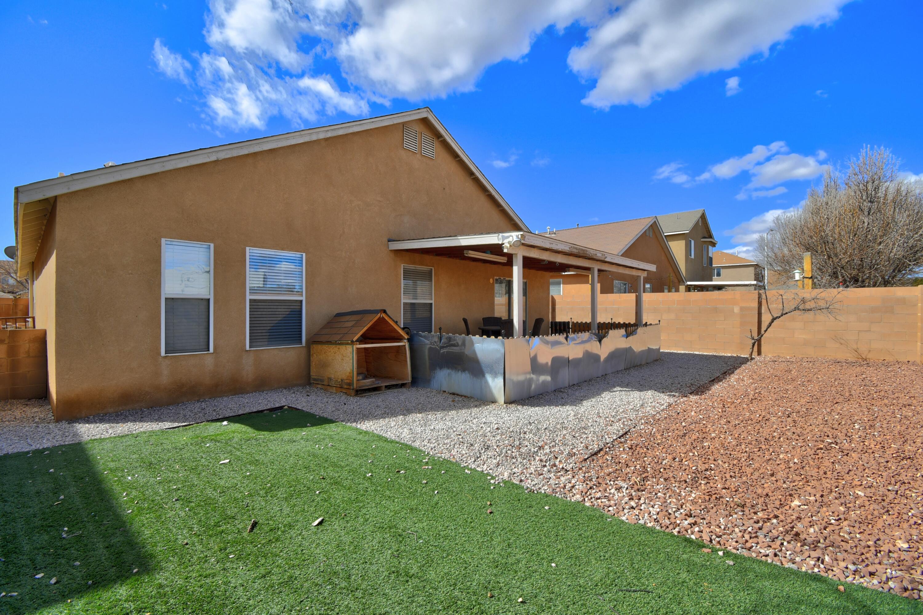 5819 NIGHT SHADOW Avenue NW