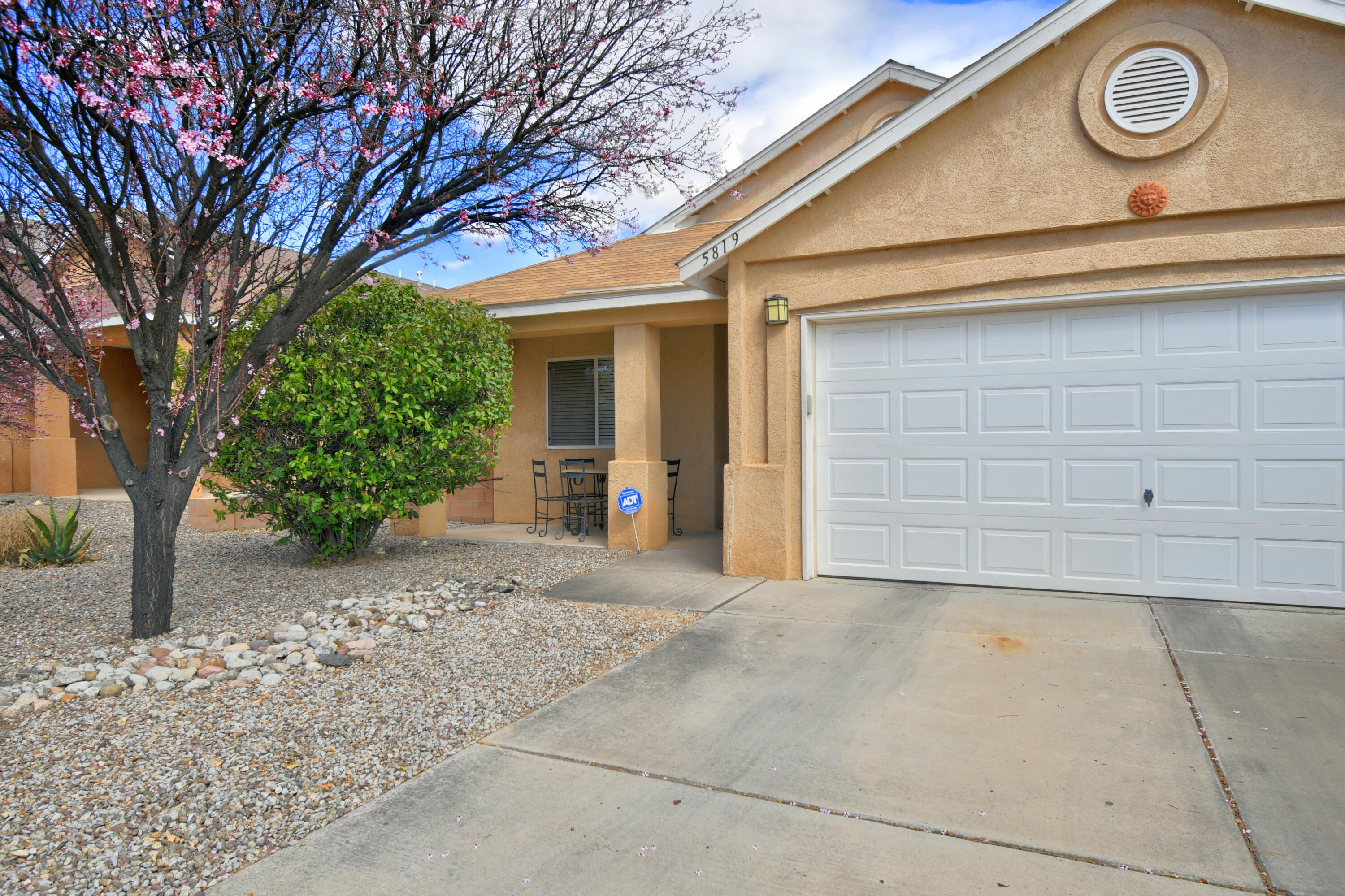 5819 NIGHT SHADOW Avenue NW