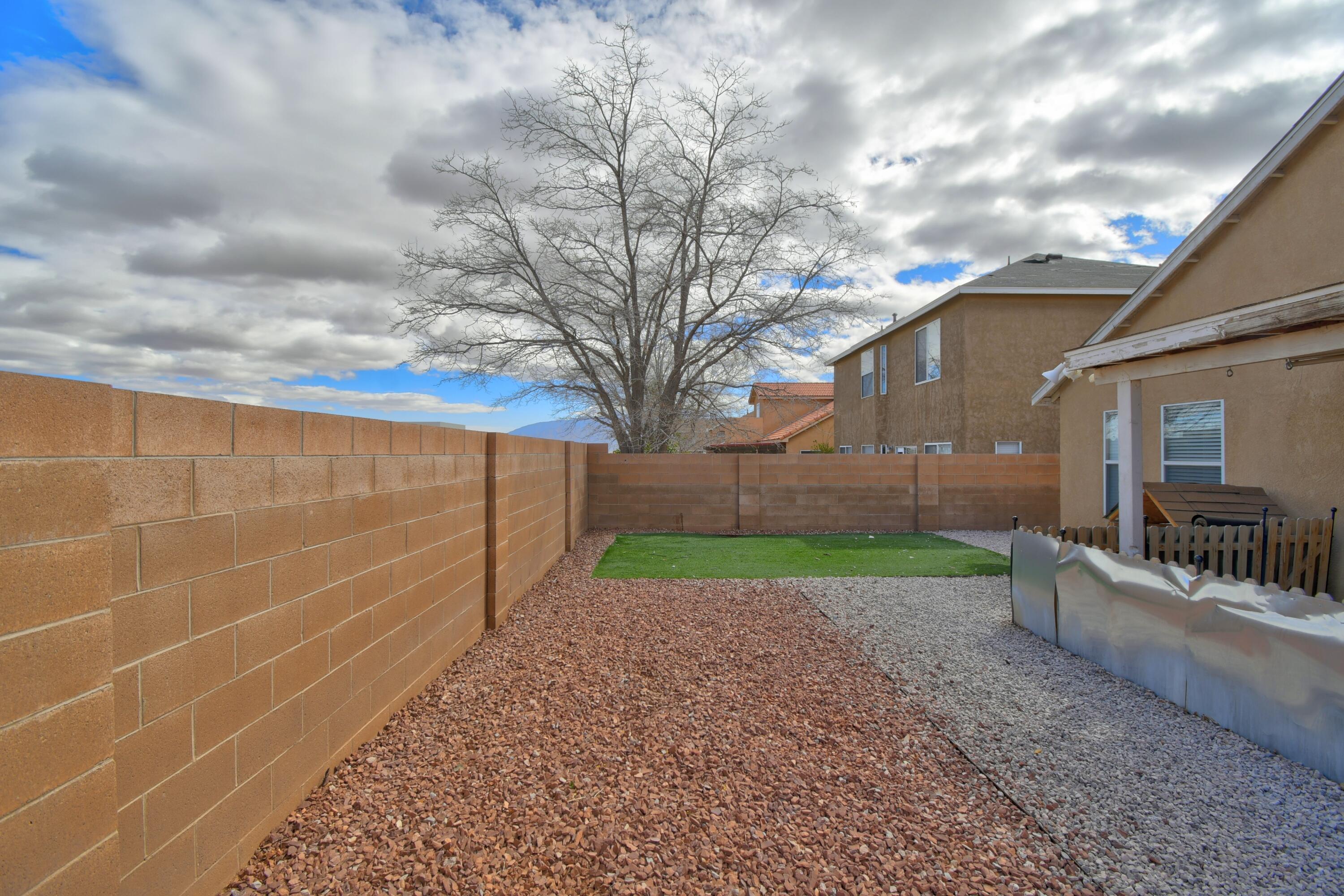 5819 NIGHT SHADOW Avenue NW