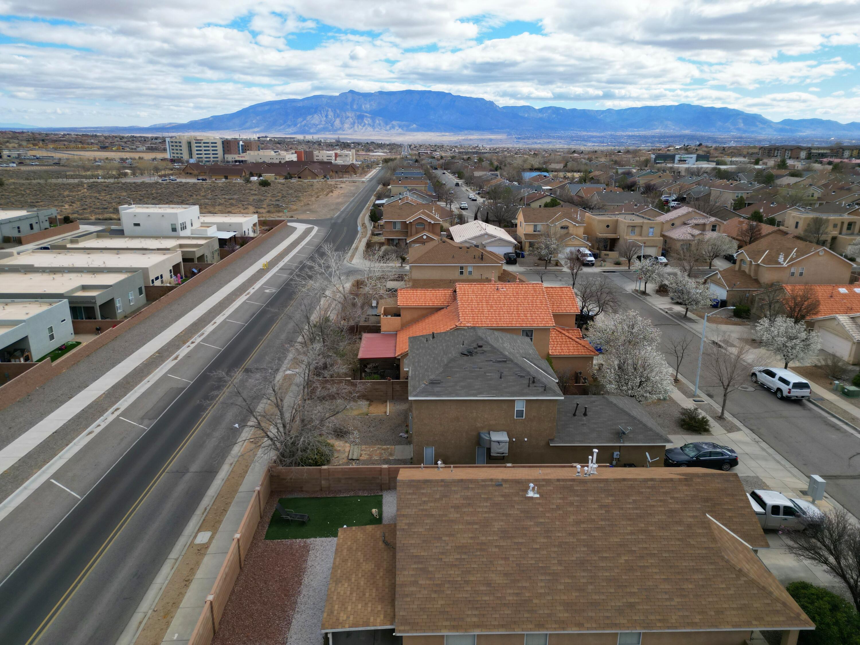 5819 NIGHT SHADOW Avenue NW