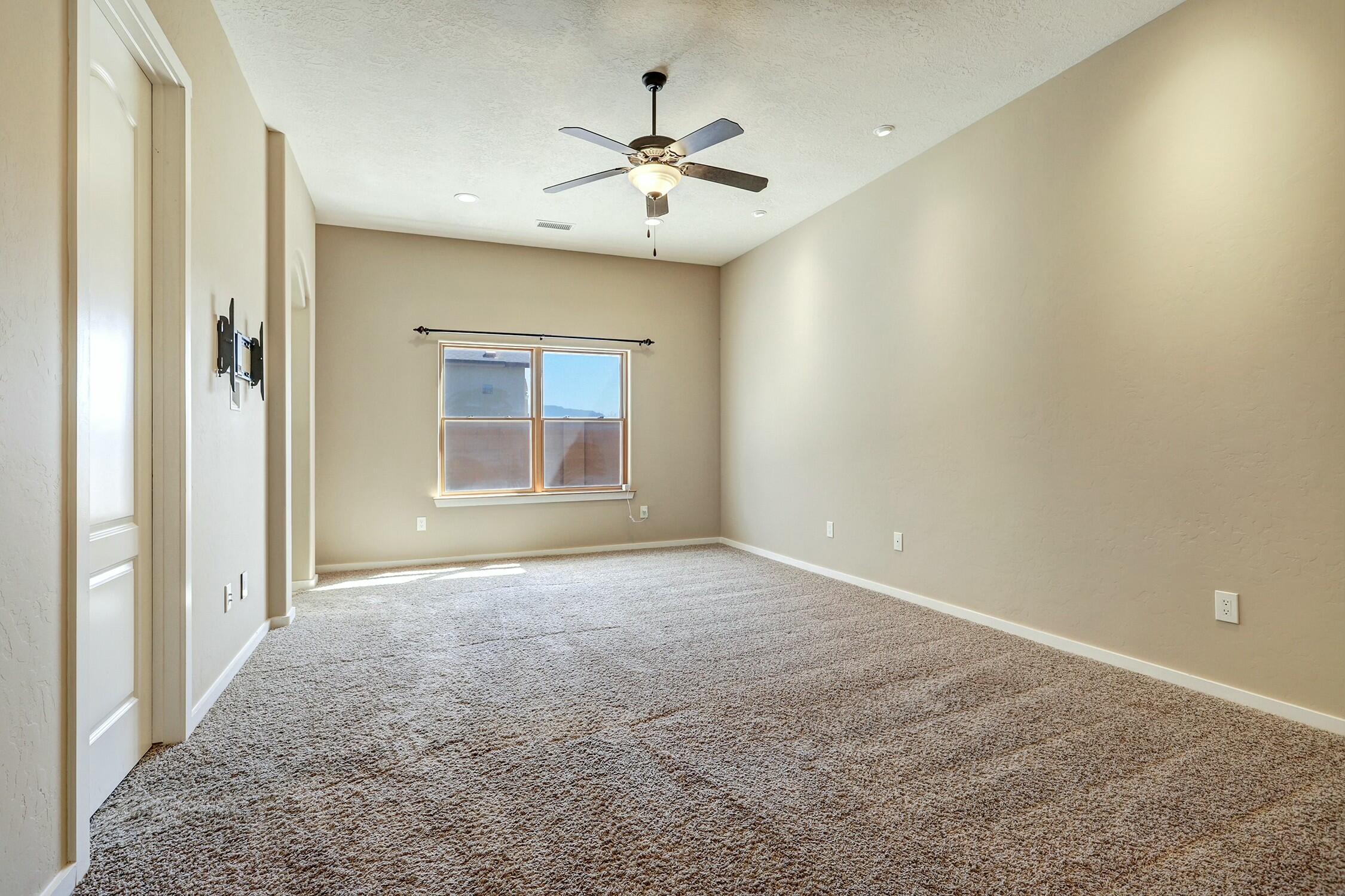 6519 Cliff Dwellers Road NW