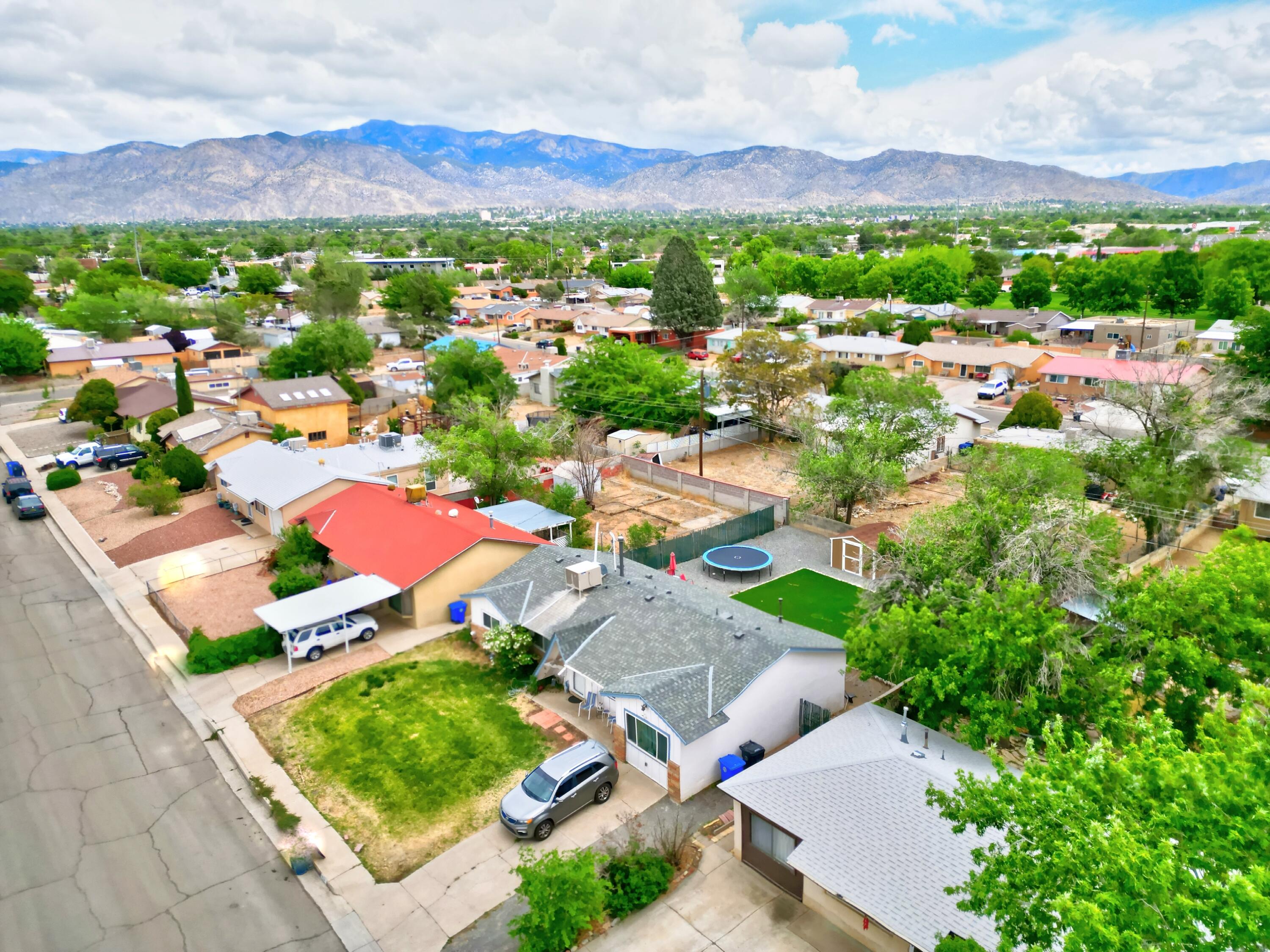 1020 WESTERFELD Drive NE