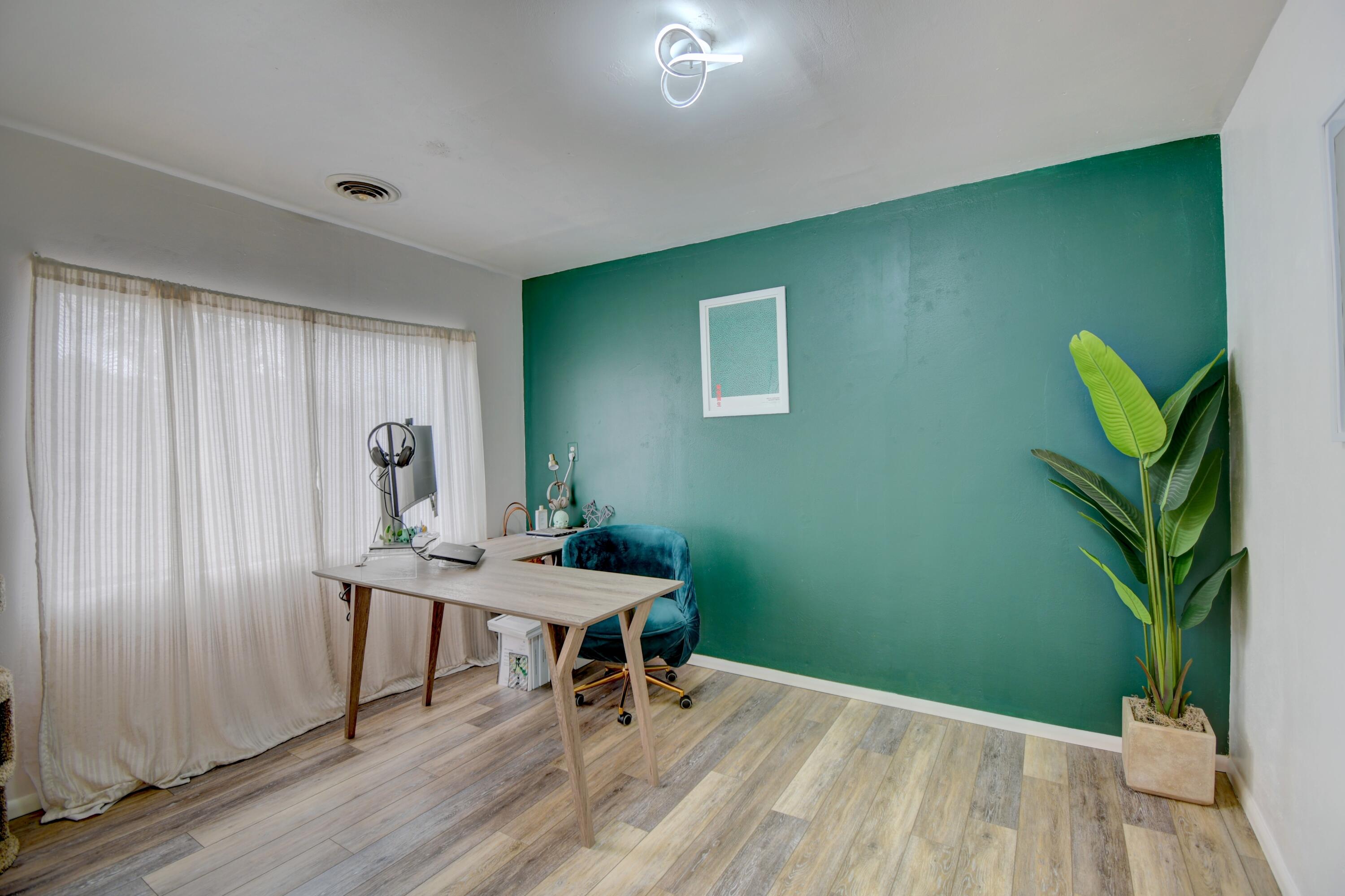 1020 WESTERFELD Drive NE