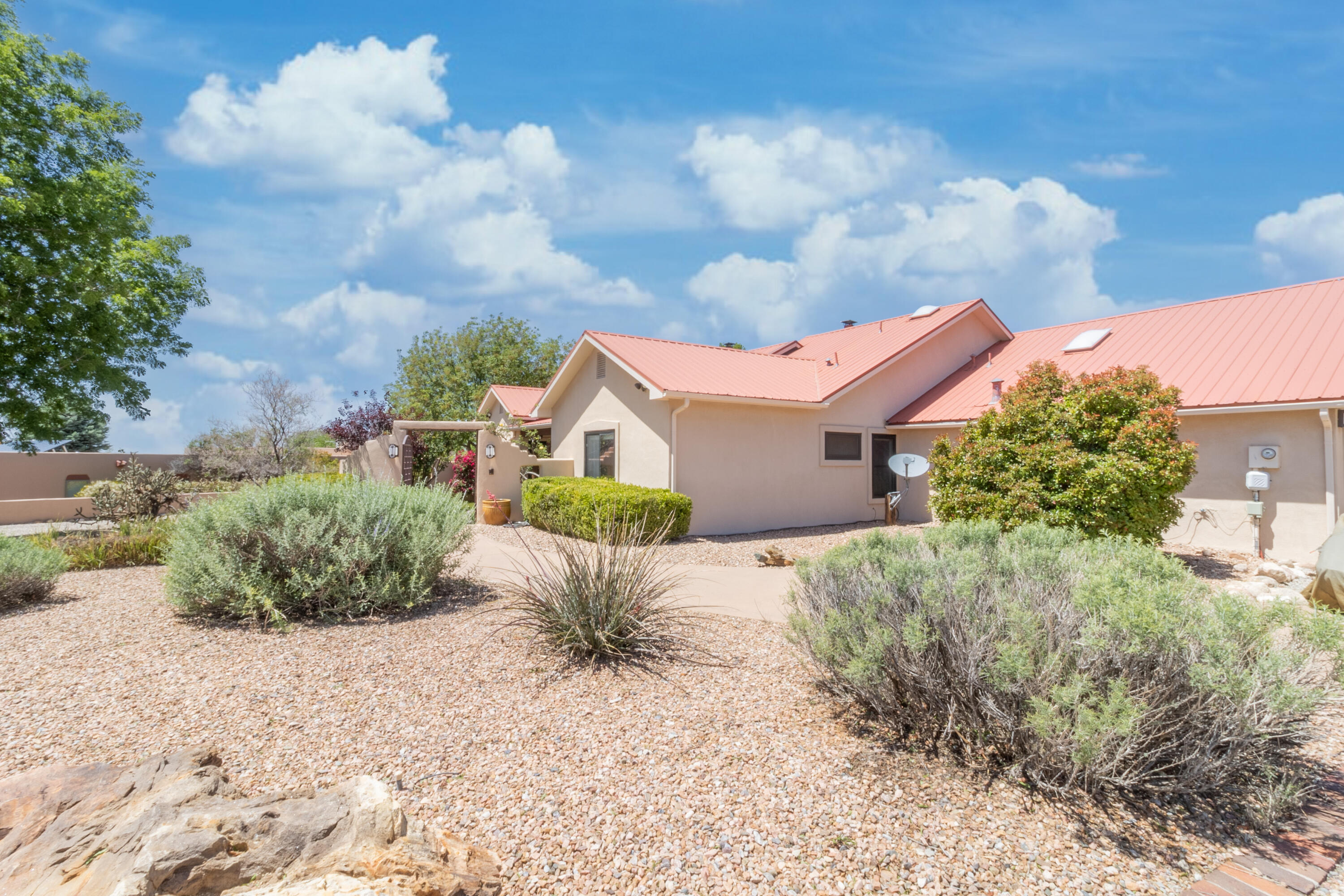 11351 MODESTO Avenue NE