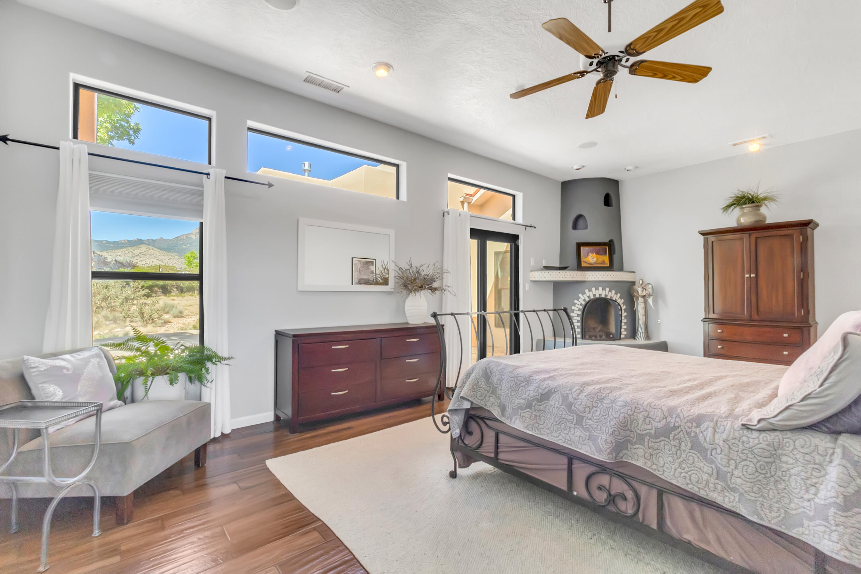 11351 MODESTO Avenue NE