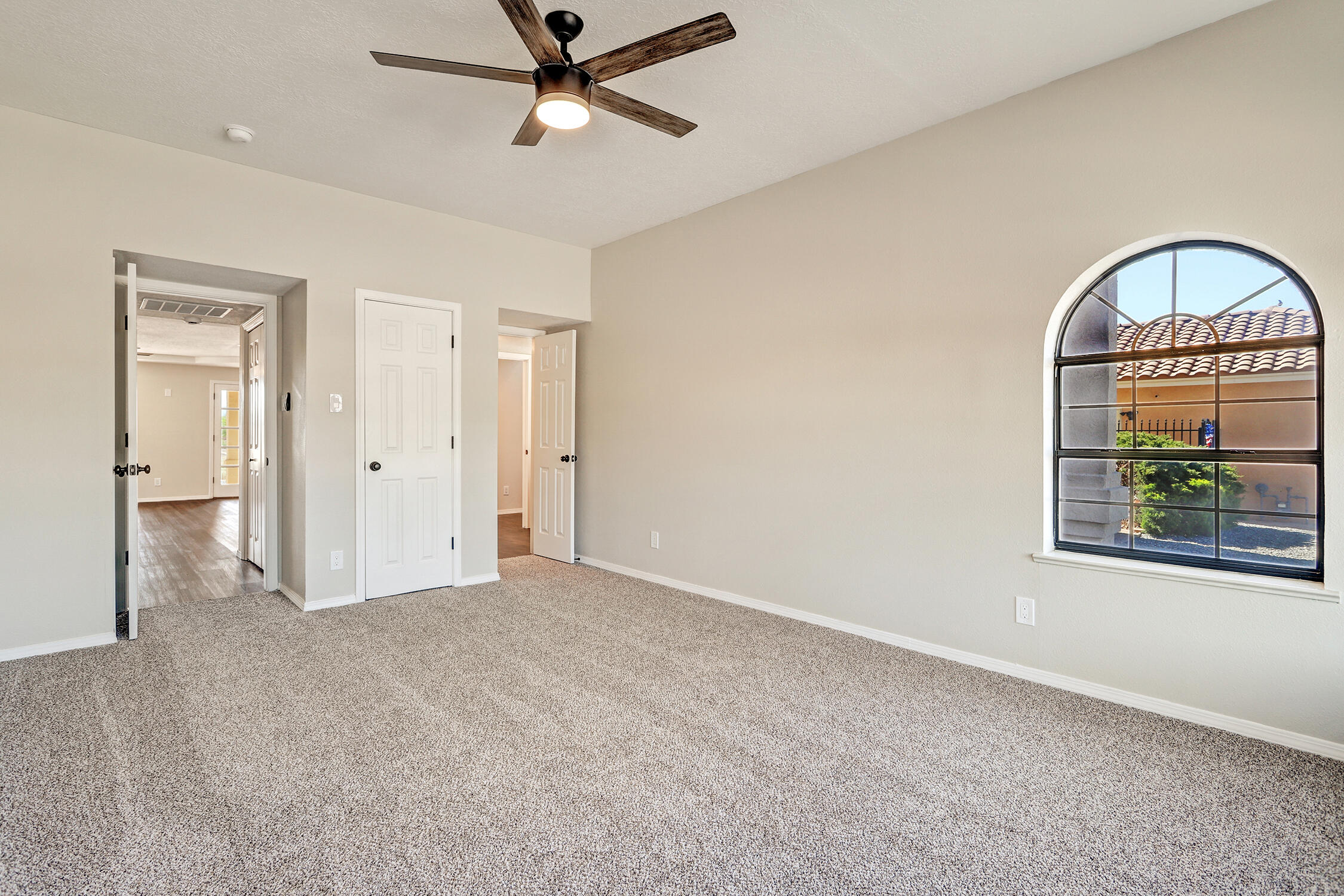 564 NICKLAUS Drive SE