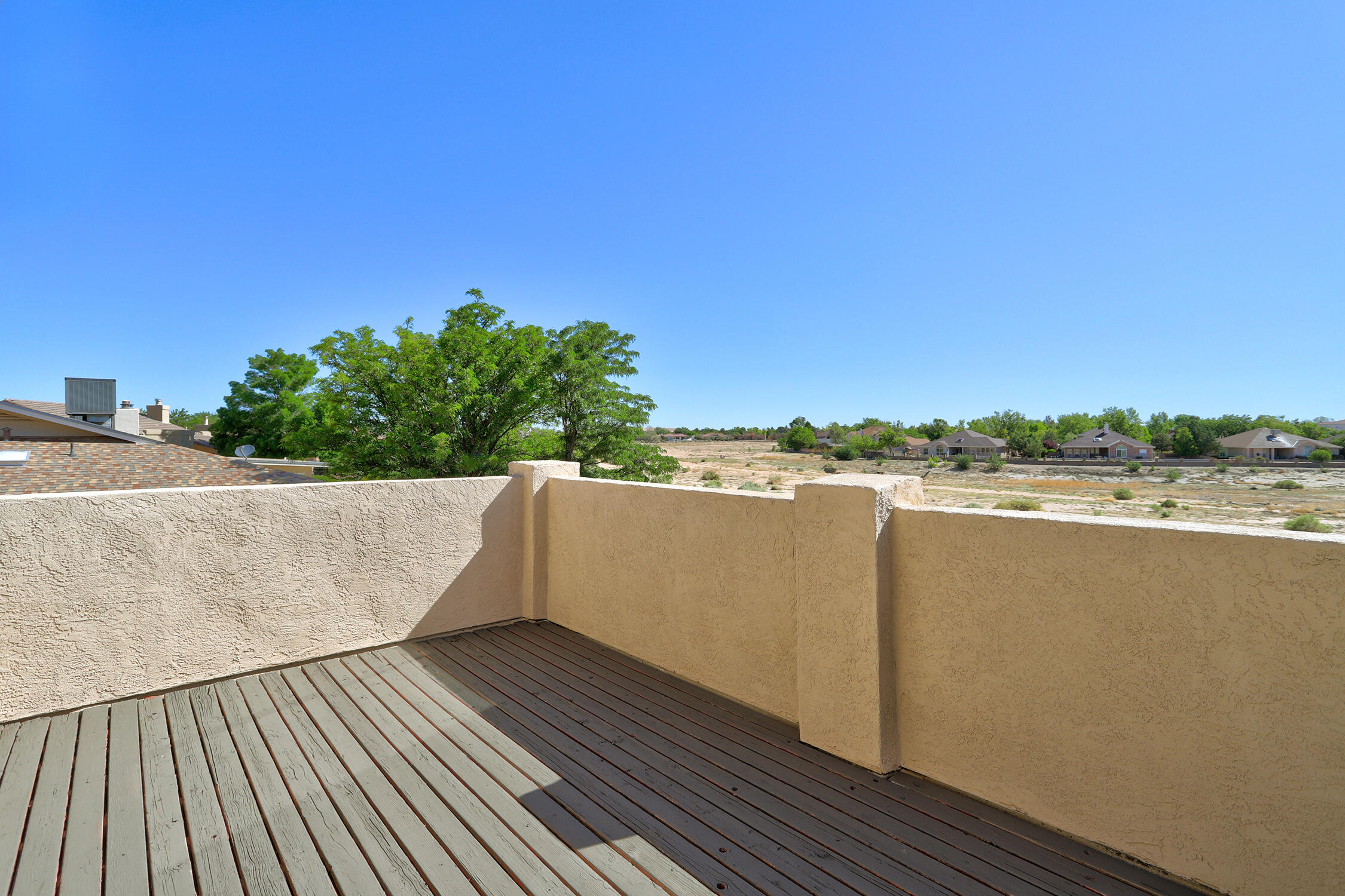 564 NICKLAUS Drive SE