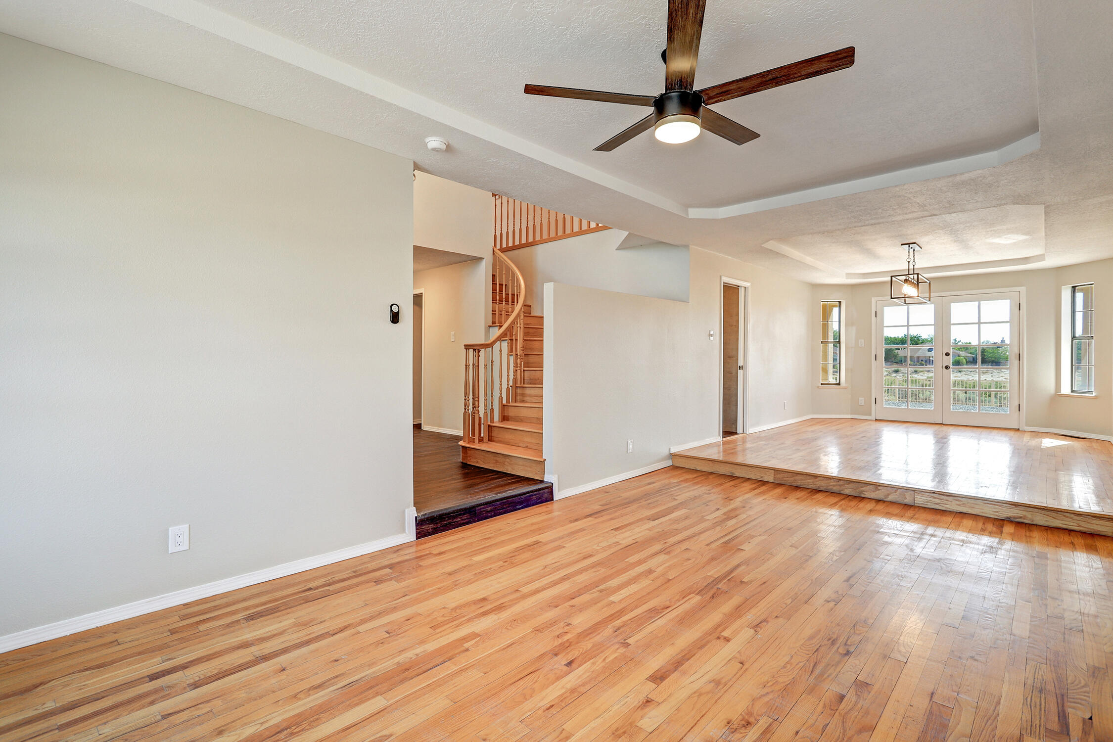 564 NICKLAUS Drive SE