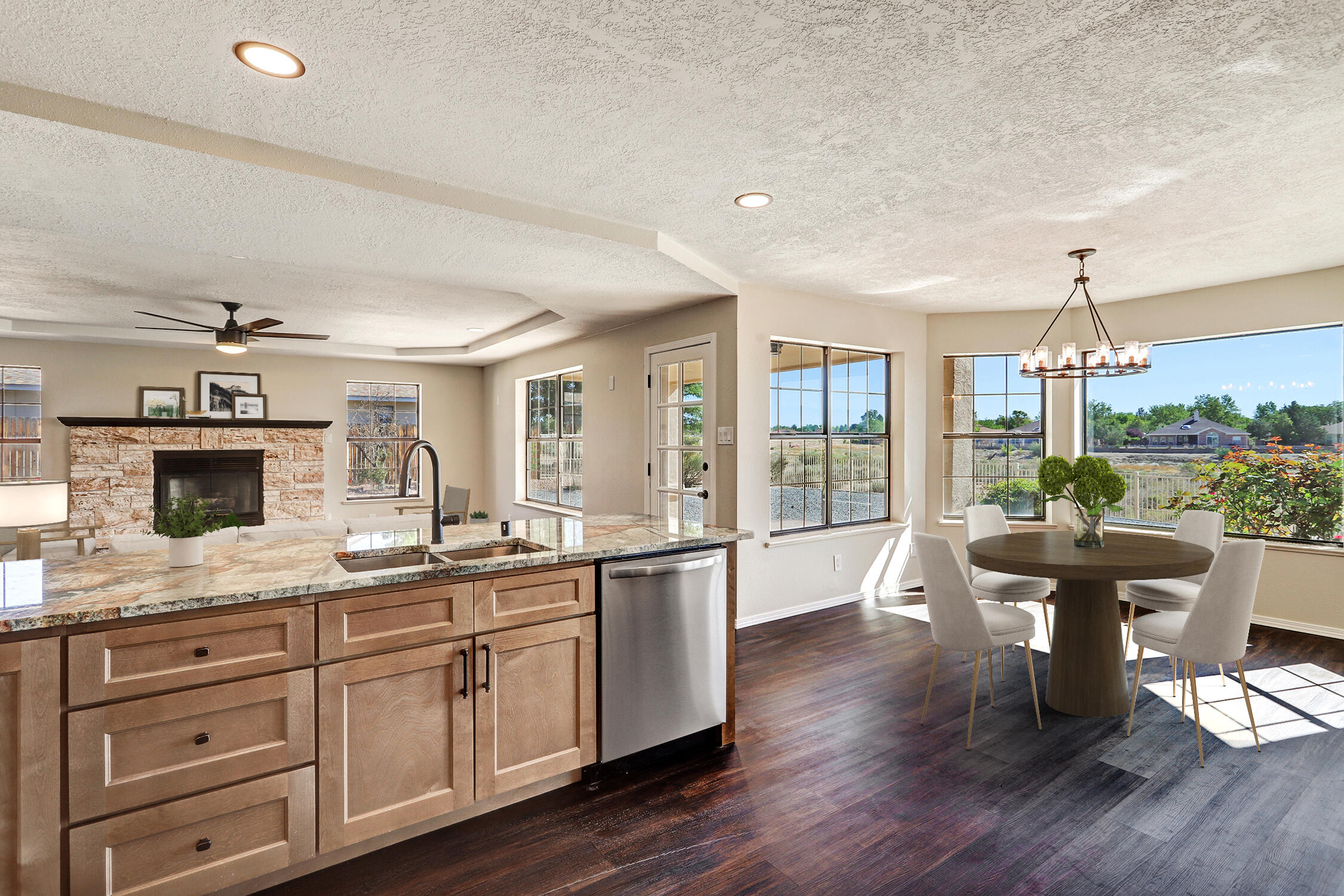 564 NICKLAUS Drive SE