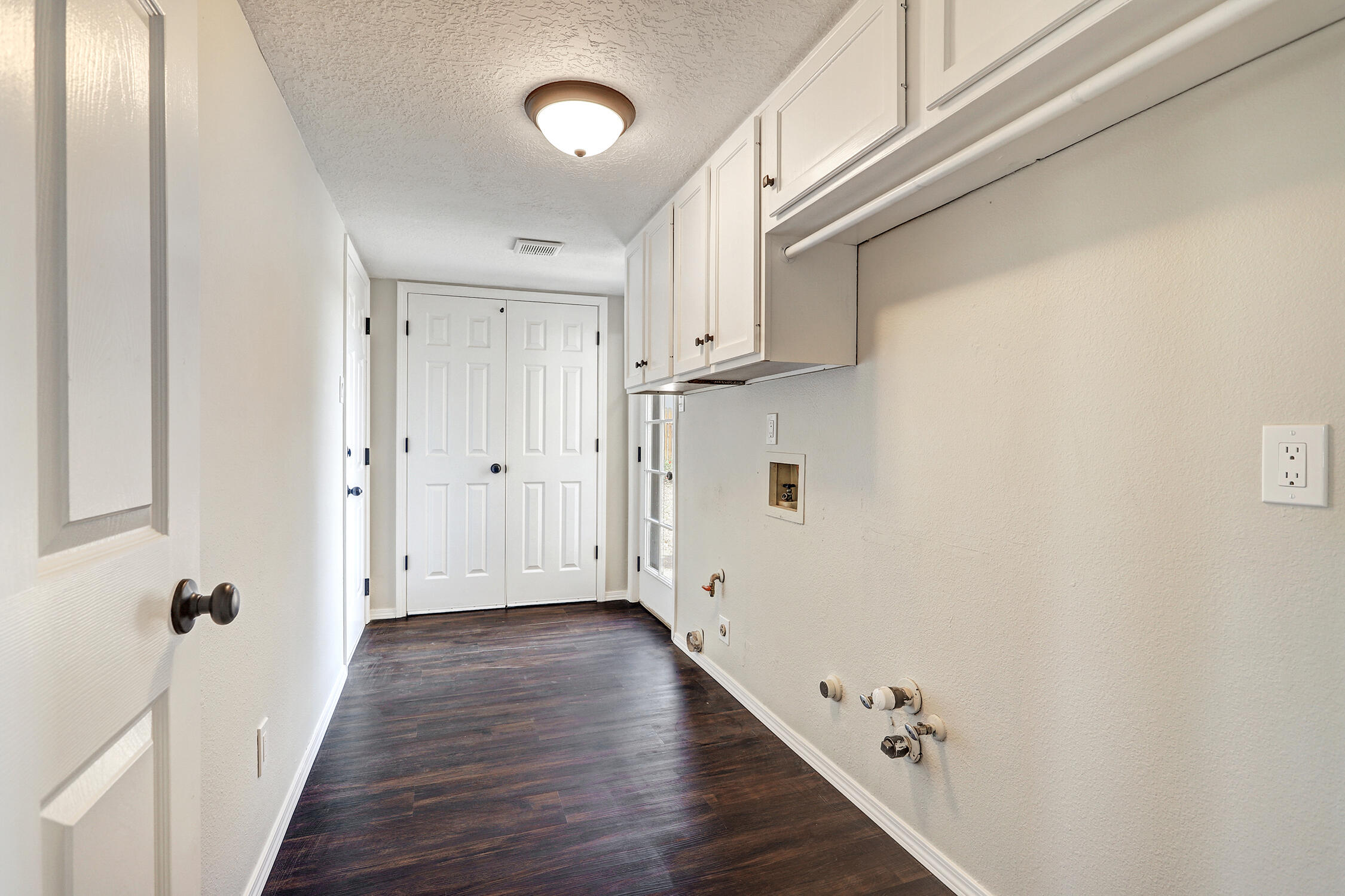 564 NICKLAUS Drive SE