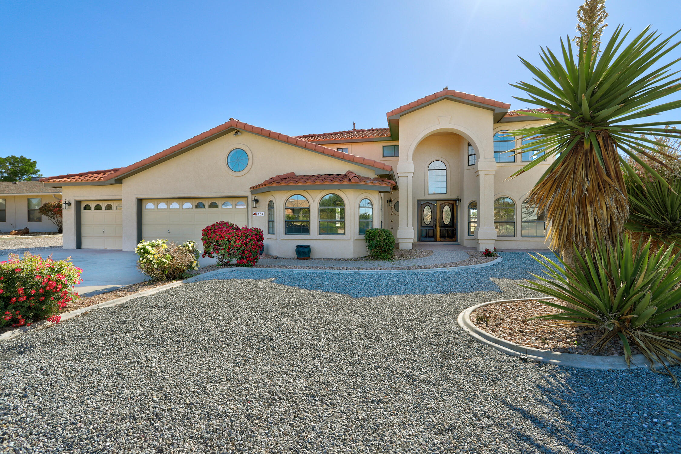 564 NICKLAUS Drive SE