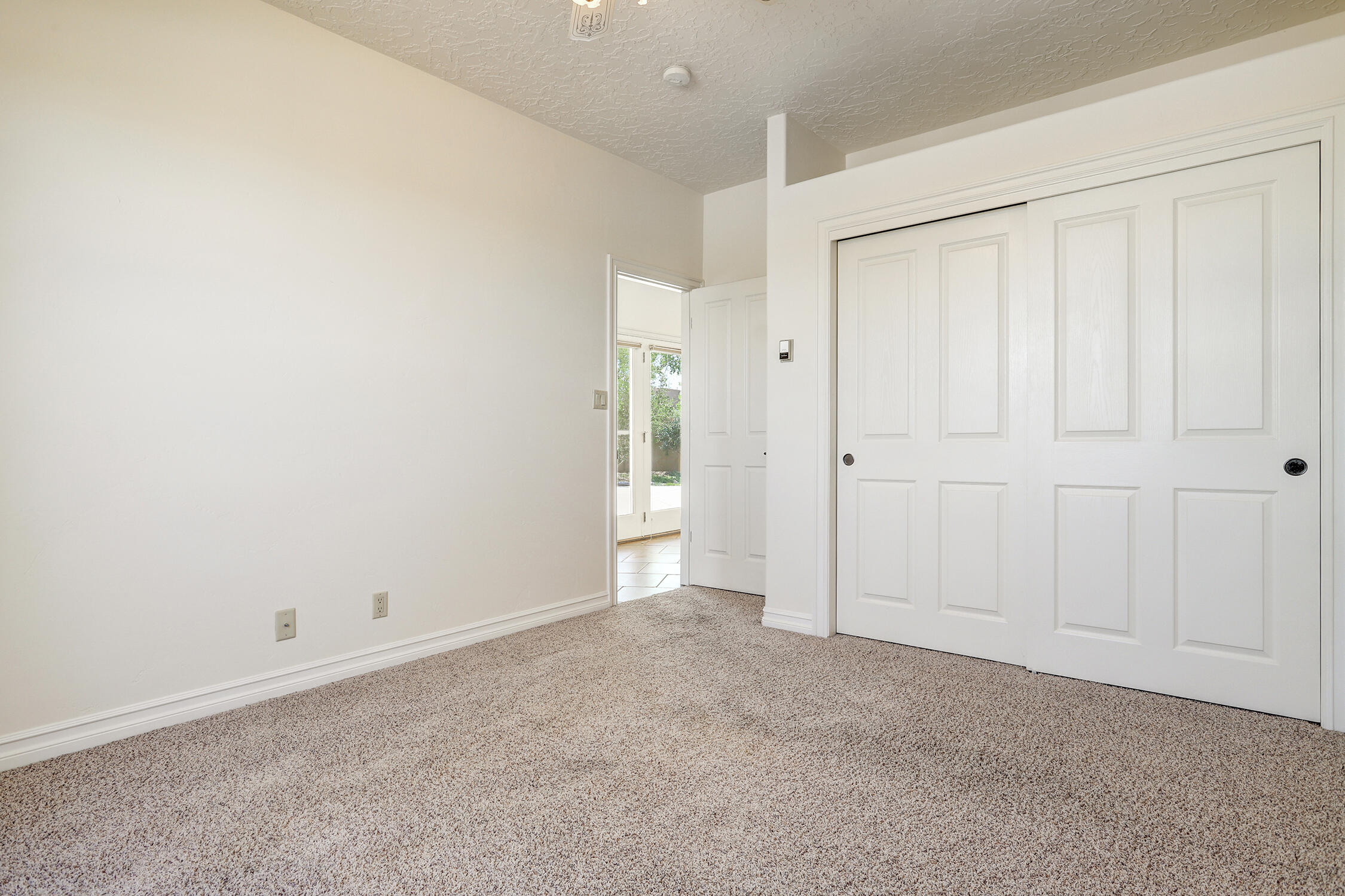 8300 SAN DIEGO Avenue NE