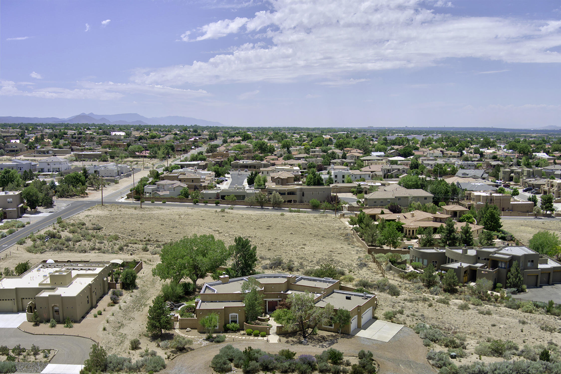 8300 SAN DIEGO Avenue NE