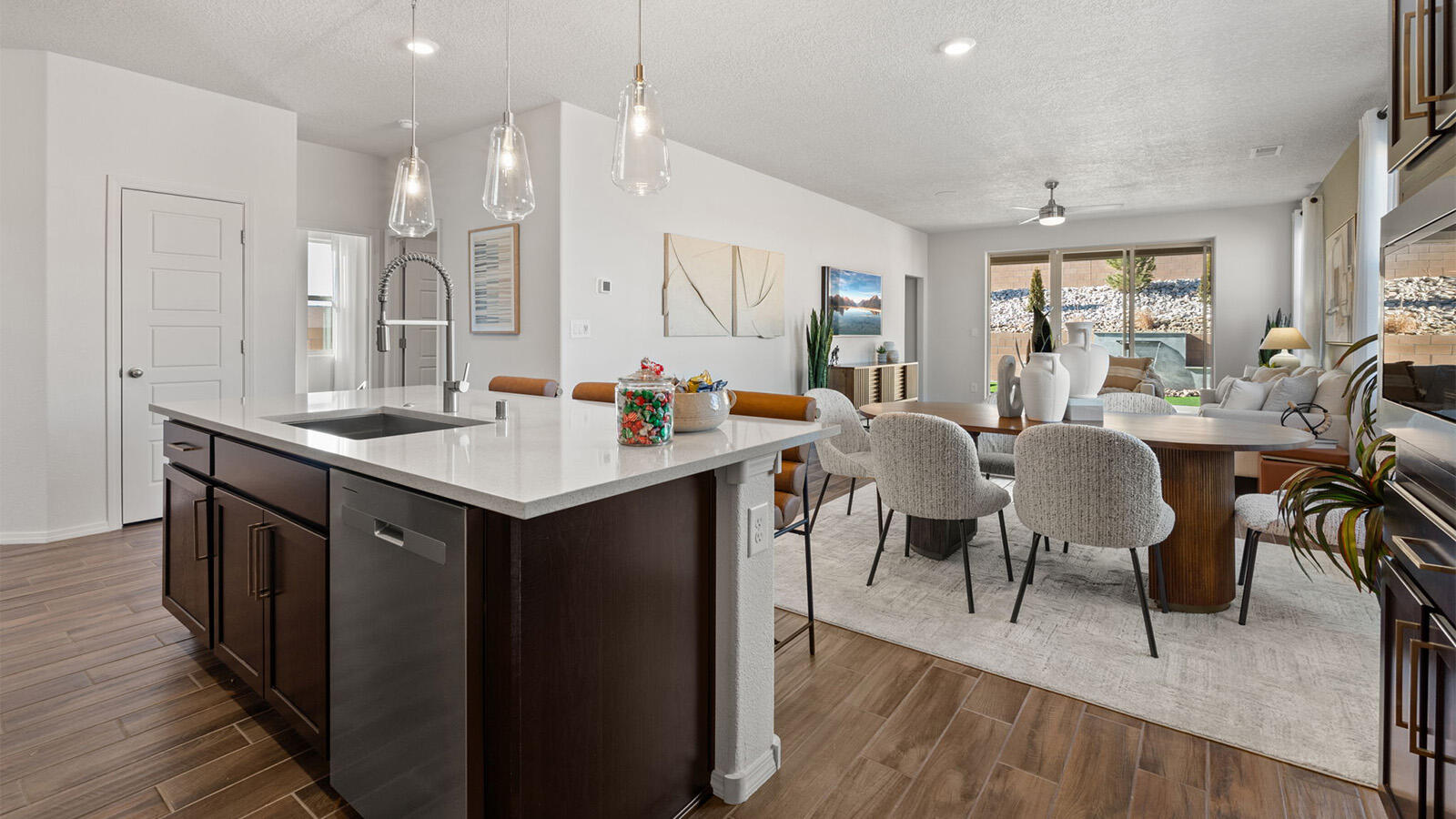 4115 Silver Springs Road NE