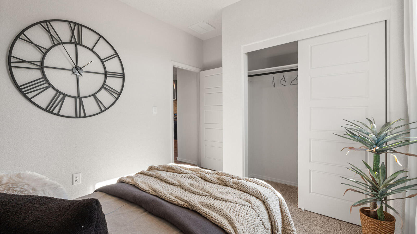 4115 Silver Springs Road NE