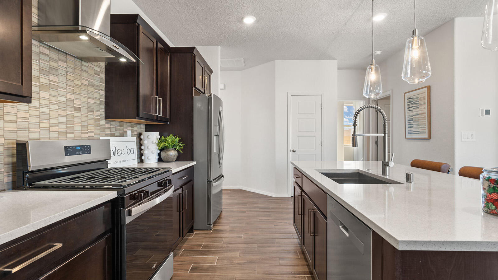 4115 Silver Springs Road NE