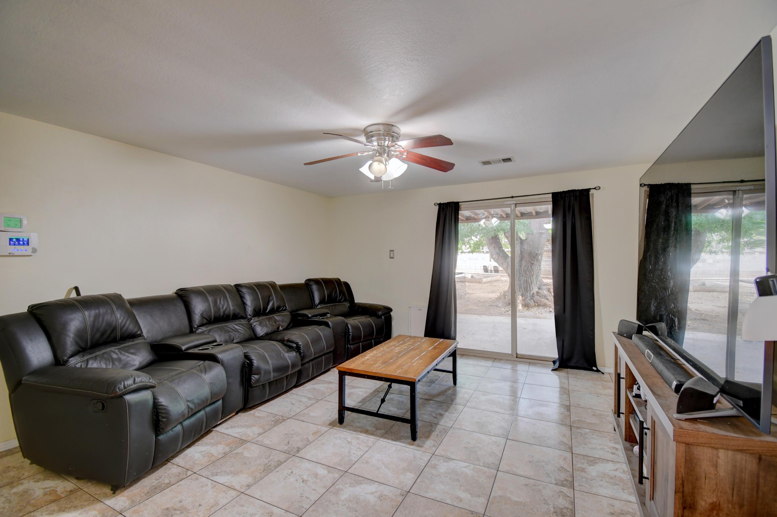 1020 BETTS Street NE