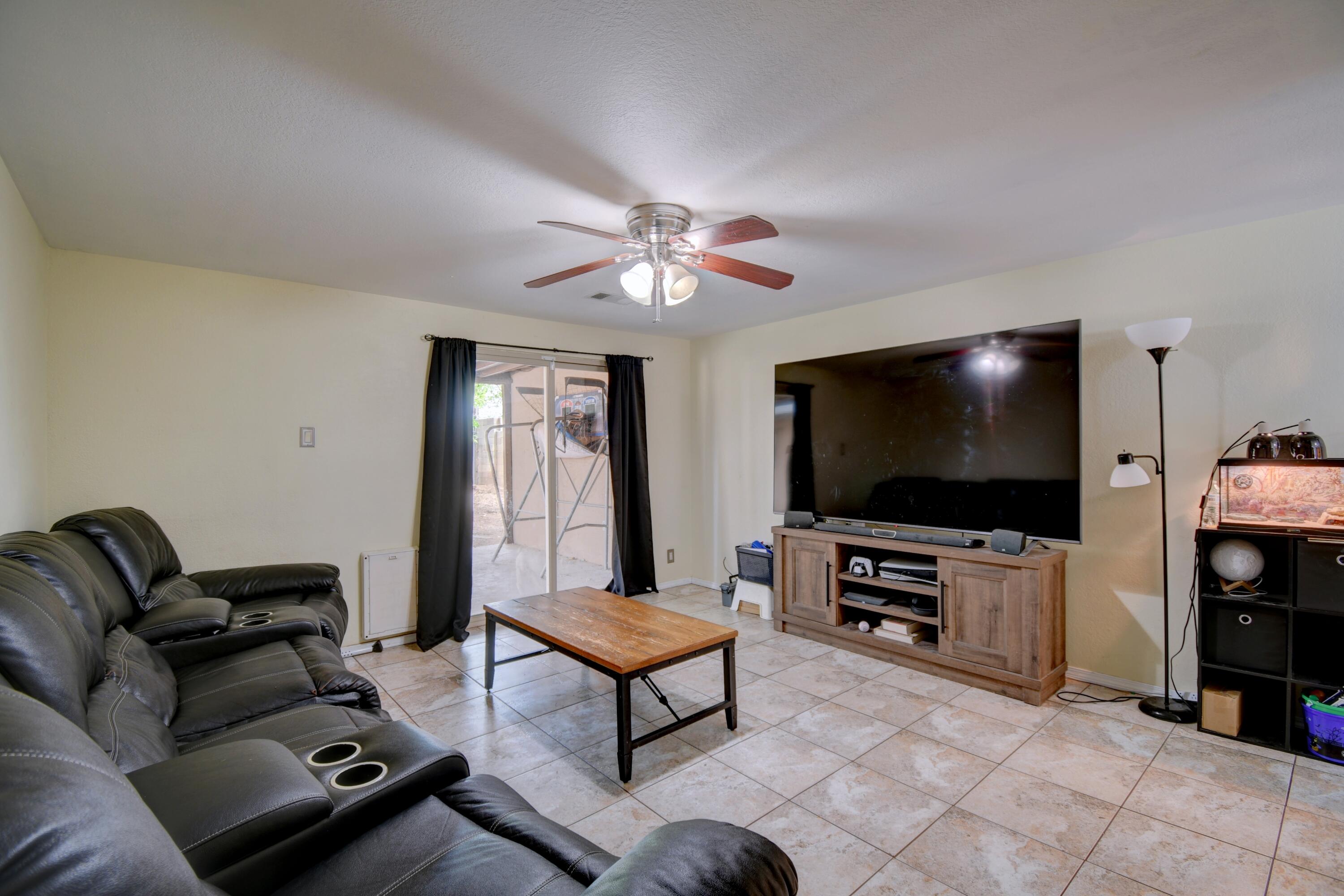 1020 BETTS Street NE