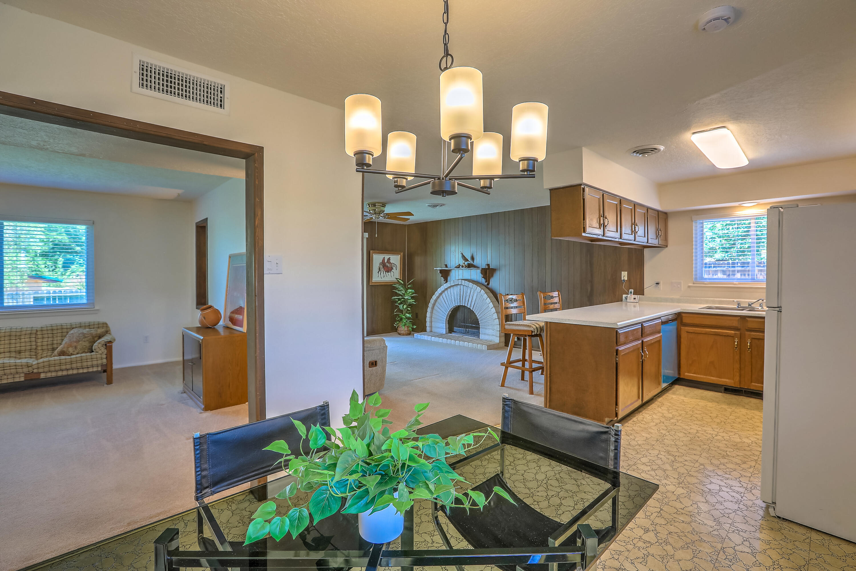 7215 LOMA DEL NORTE Road NE