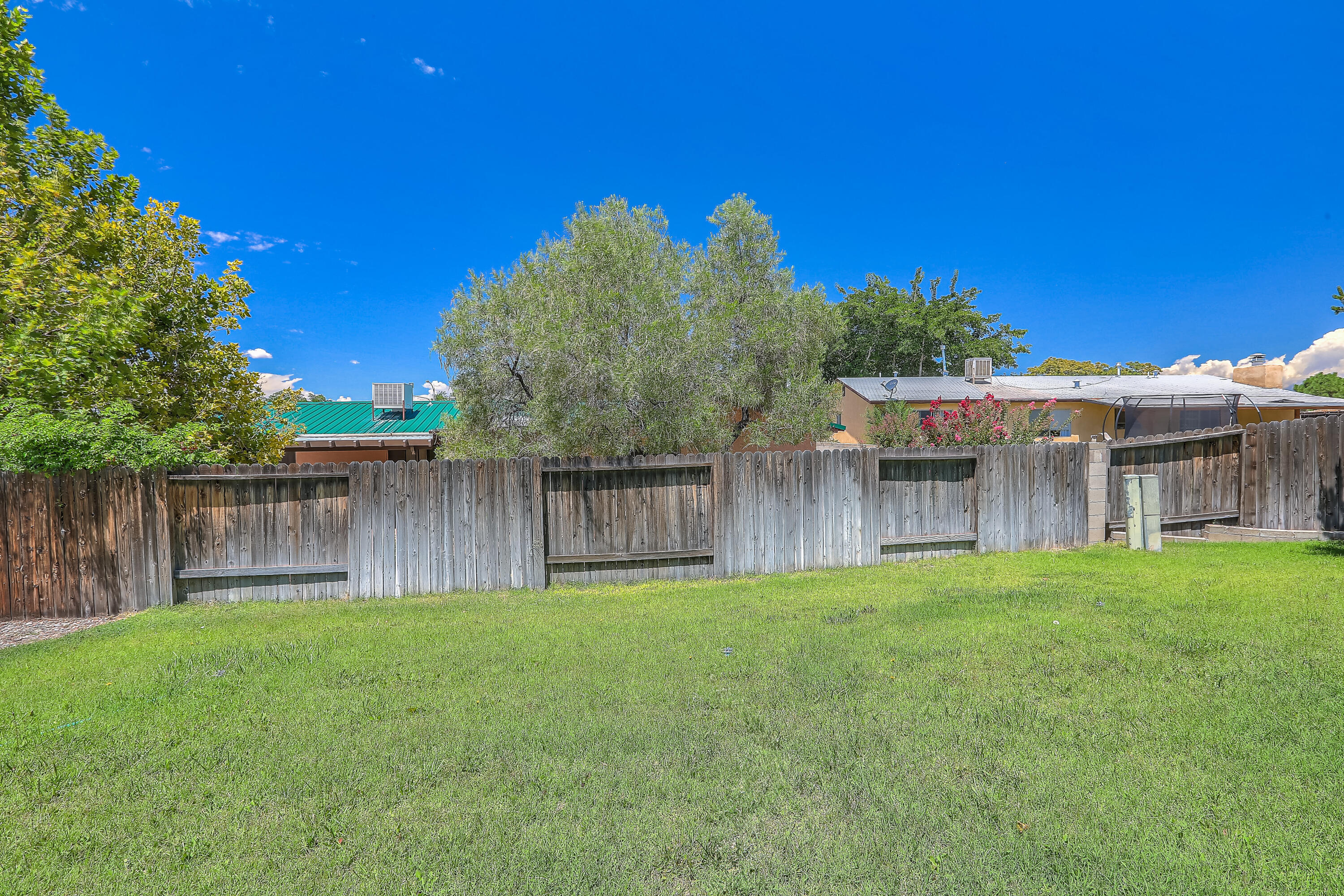 7215 LOMA DEL NORTE Road NE