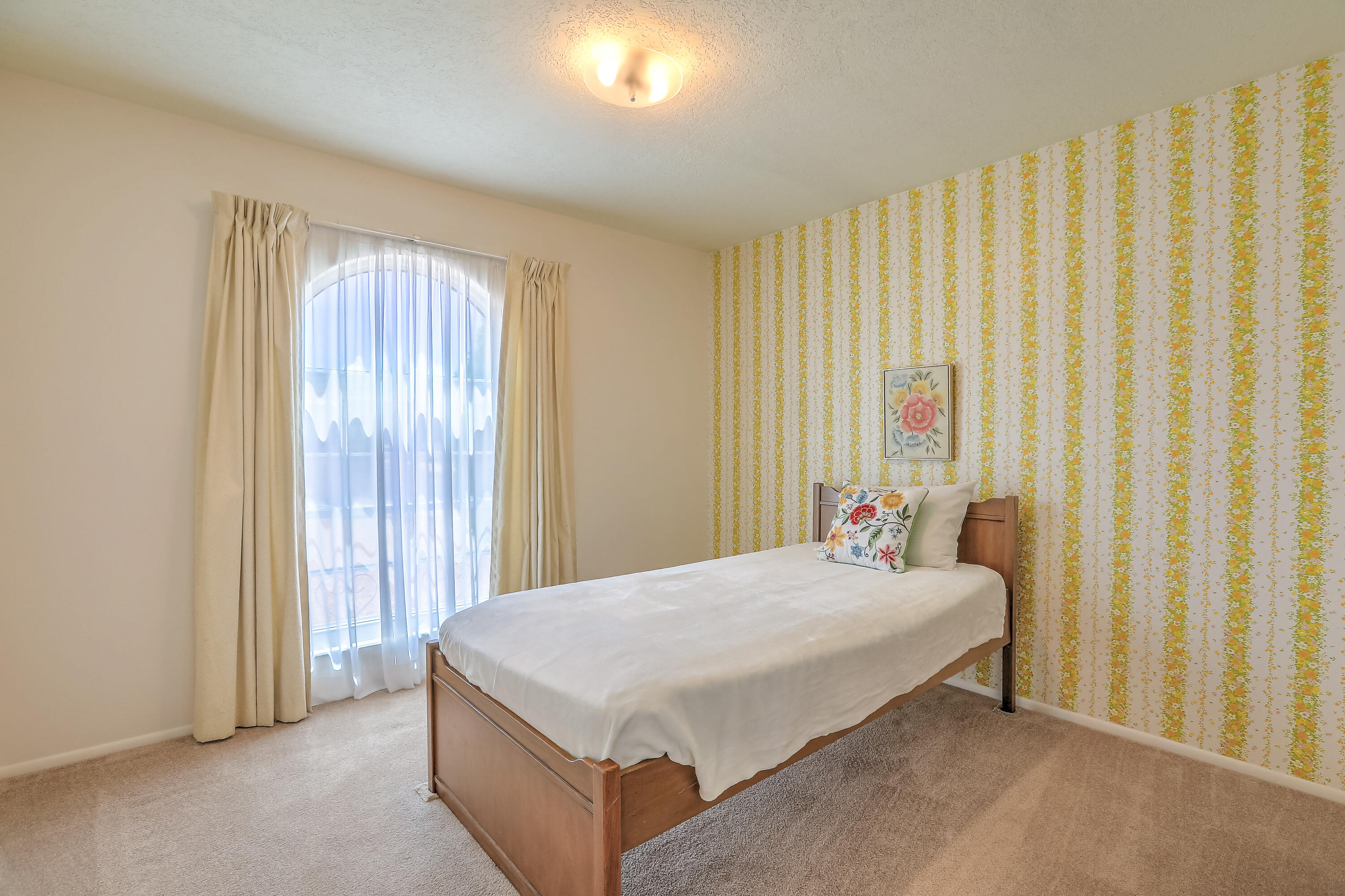 7215 LOMA DEL NORTE Road NE