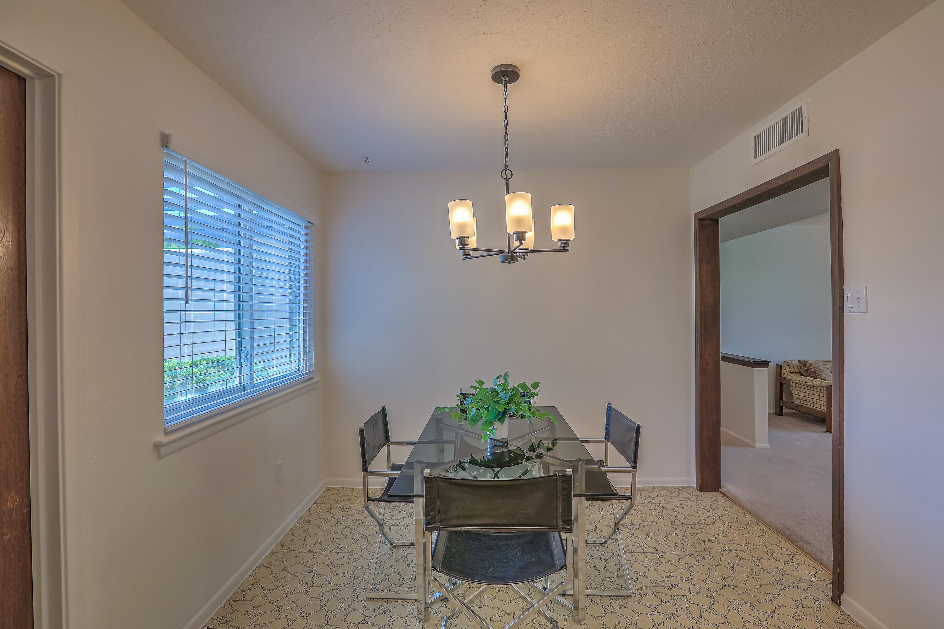 7215 LOMA DEL NORTE Road NE