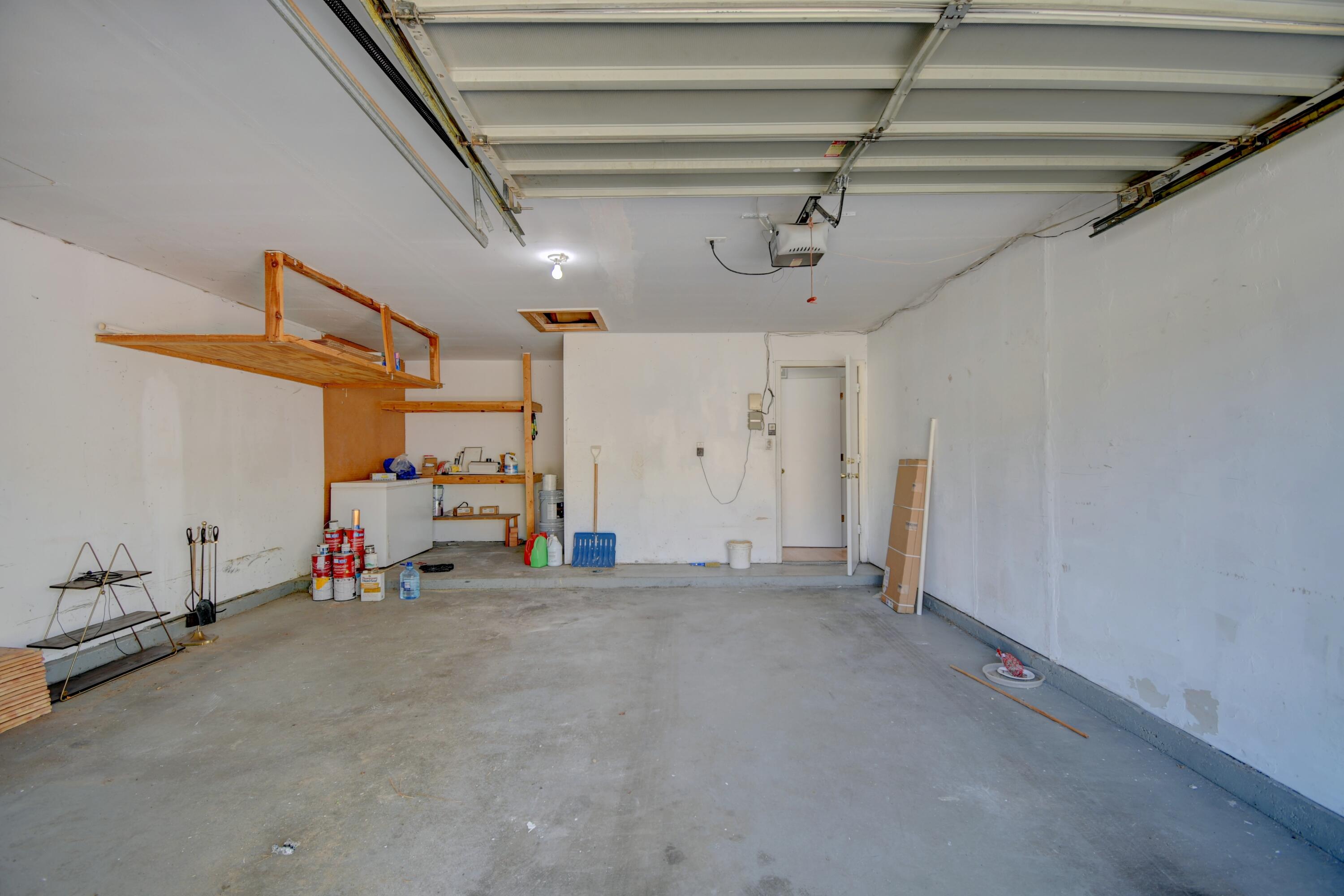 1221 PARSONS Street NE