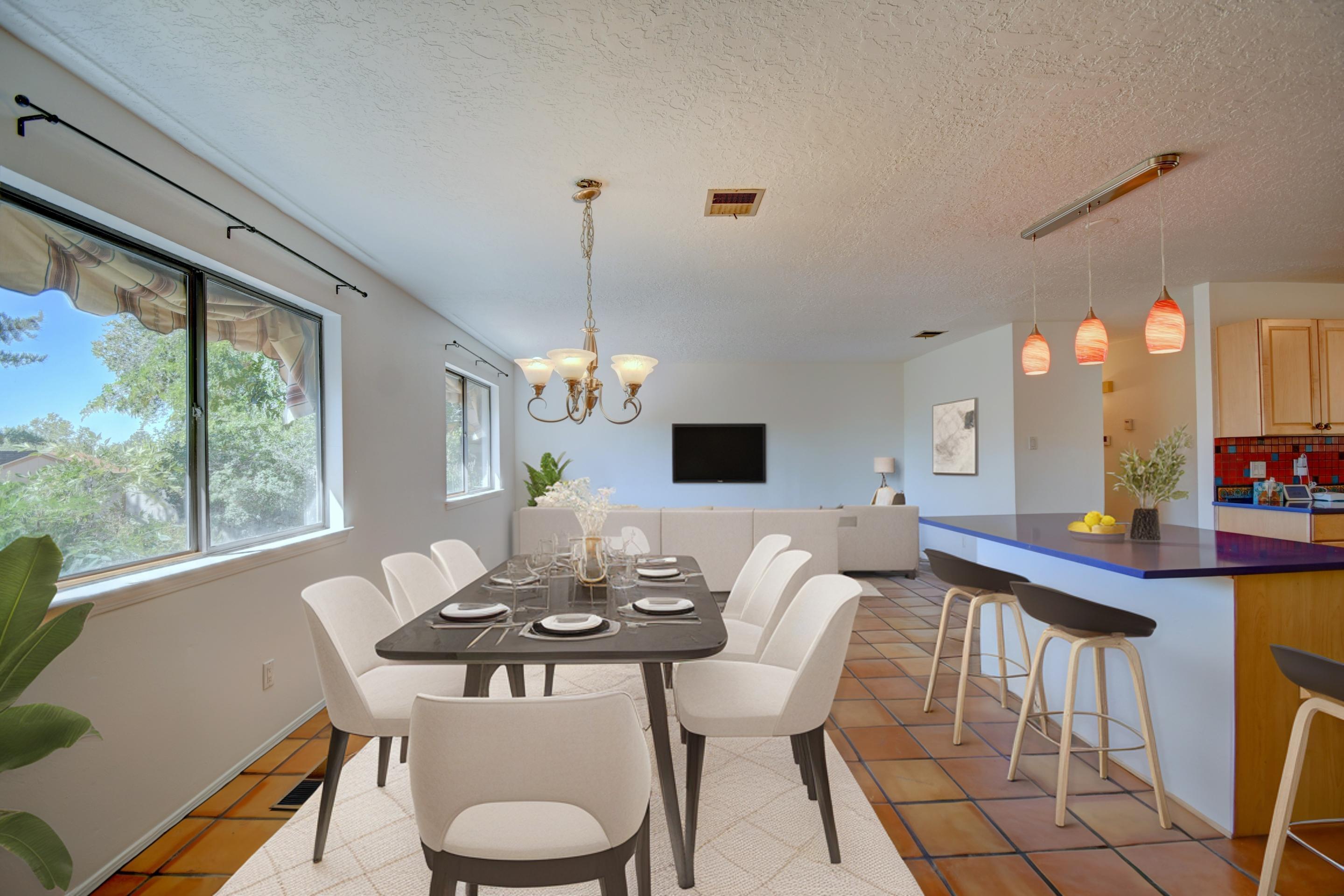 1221 PARSONS Street NE