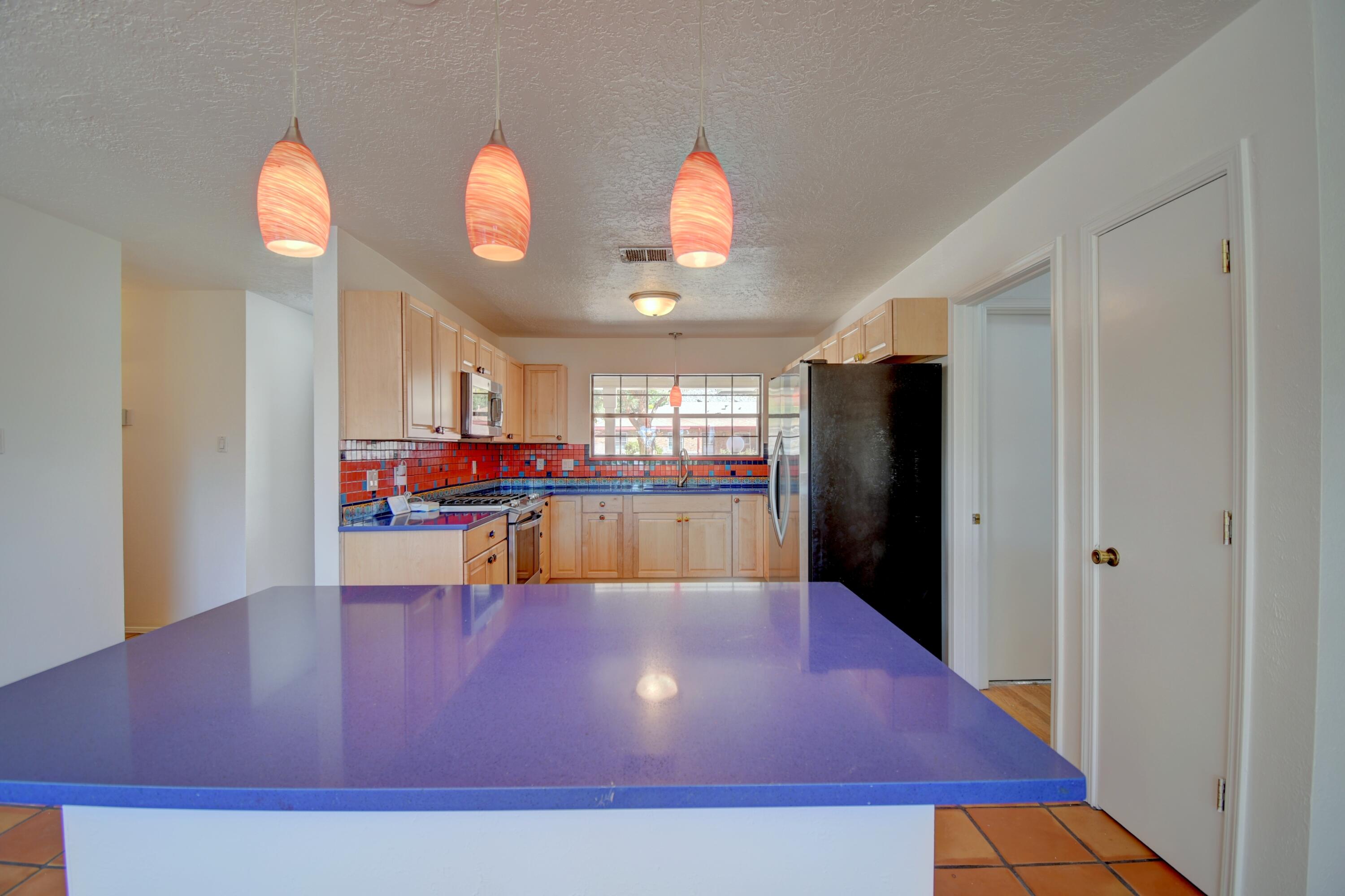 1221 PARSONS Street NE