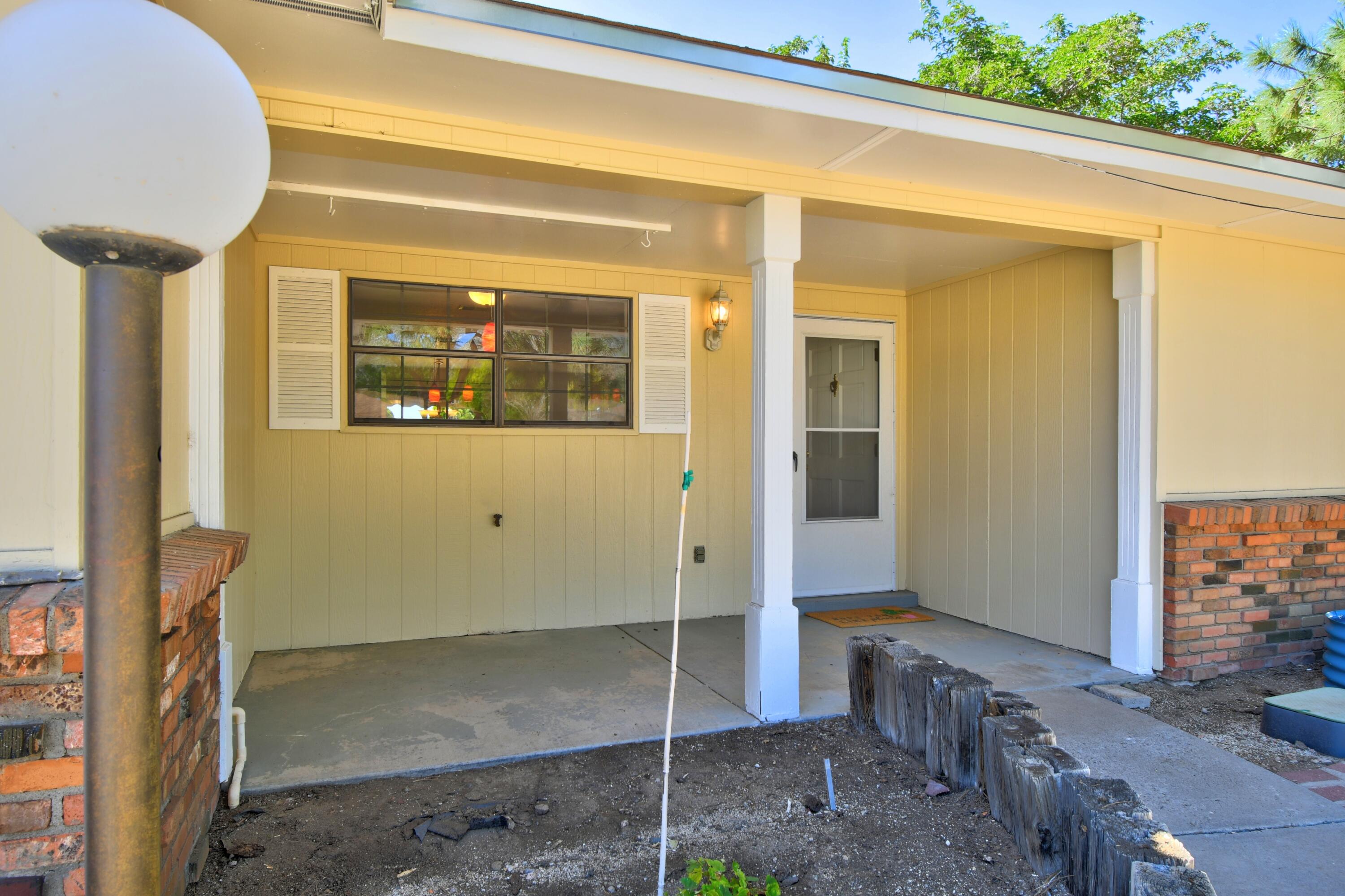 1221 PARSONS Street NE