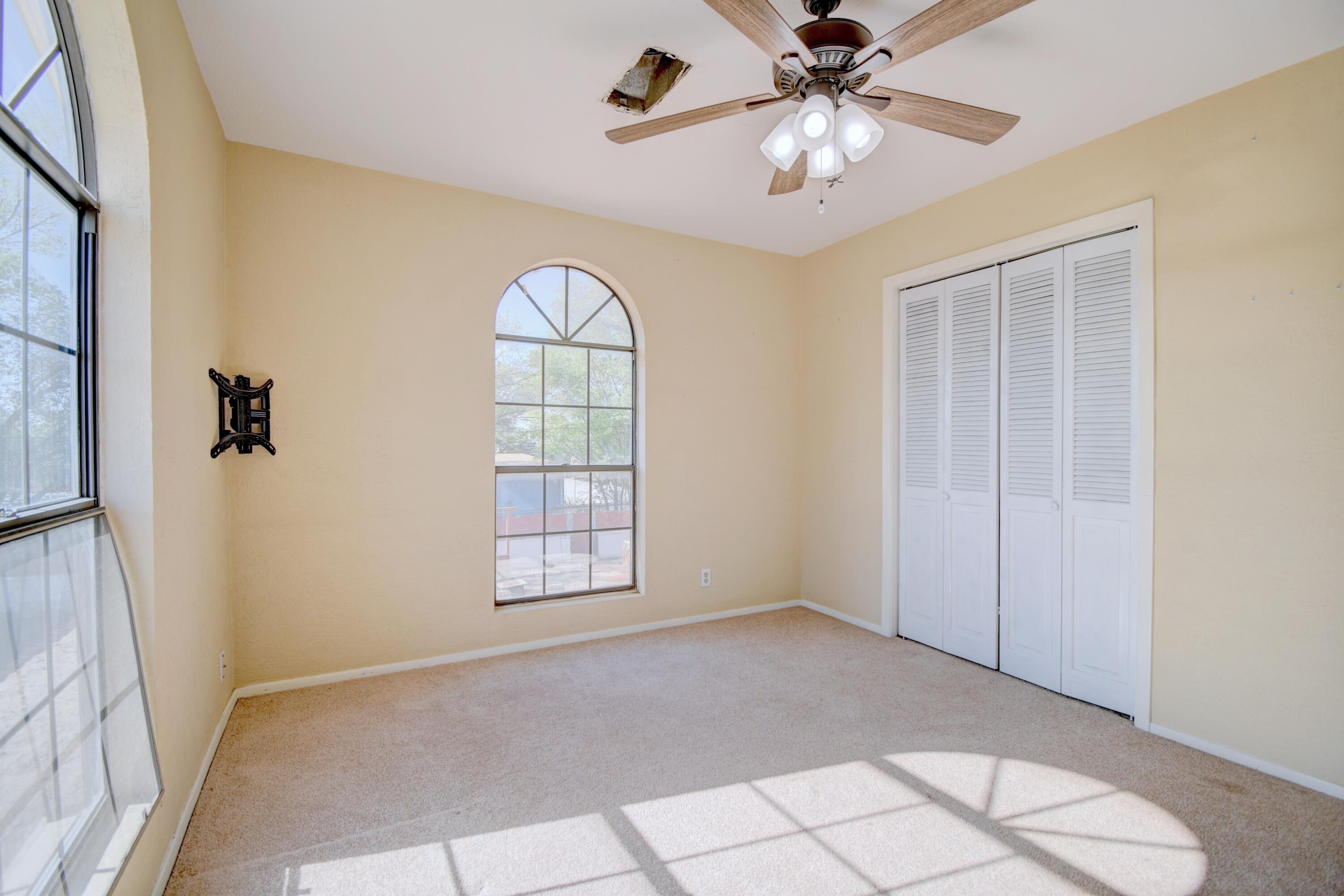 1812 Quiet Lane SW